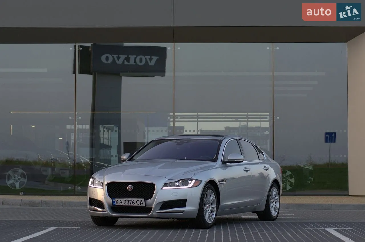Jaguar XF, 2015