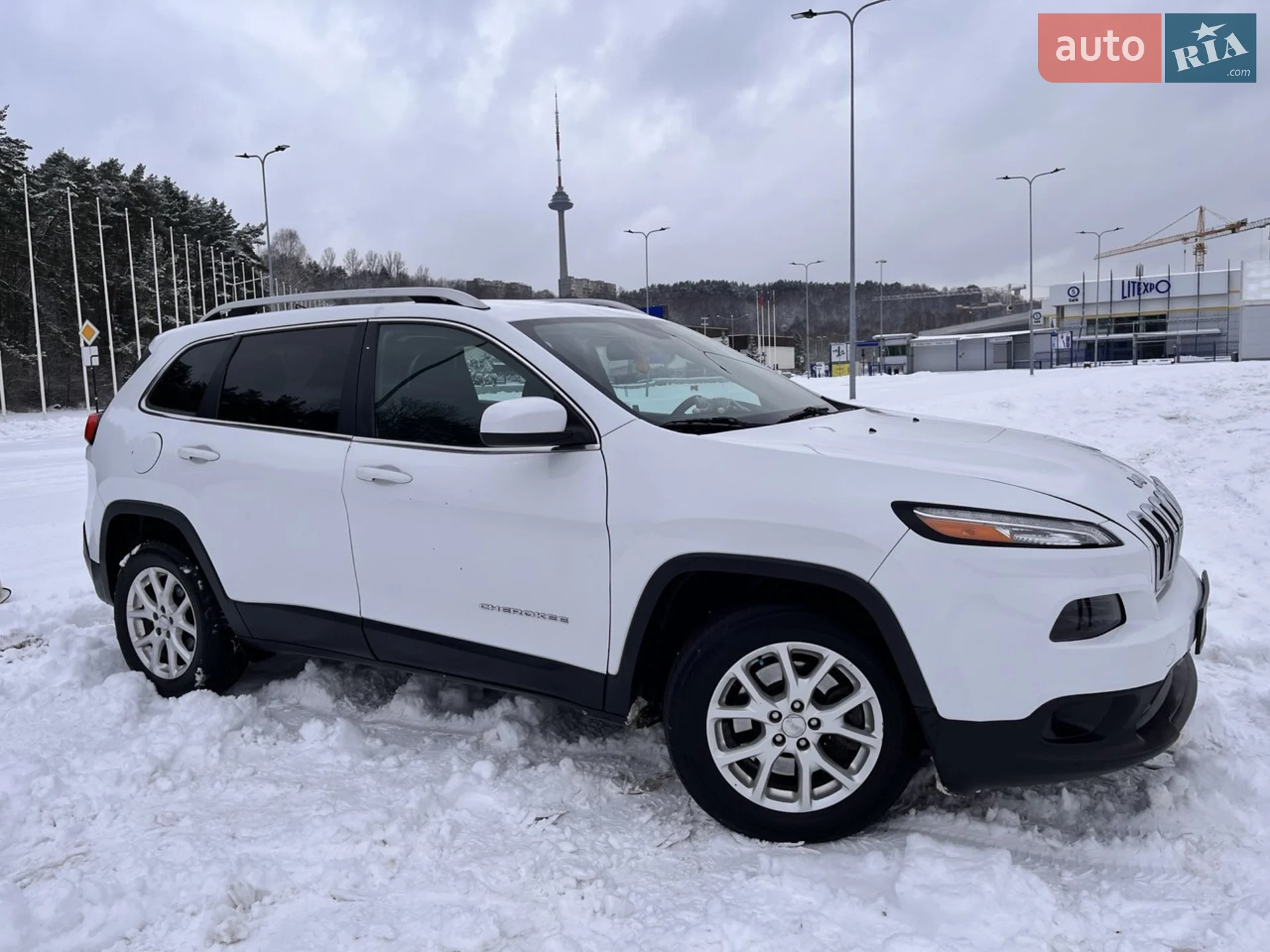 Jeep Cherokee, 2016