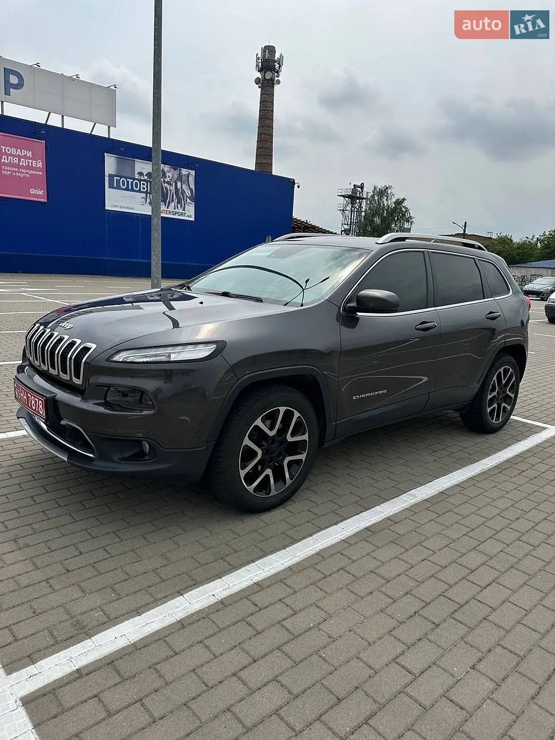 Jeep Cherokee, 2016