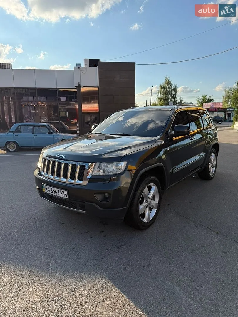 Jeep Grand Cherokee, 2011