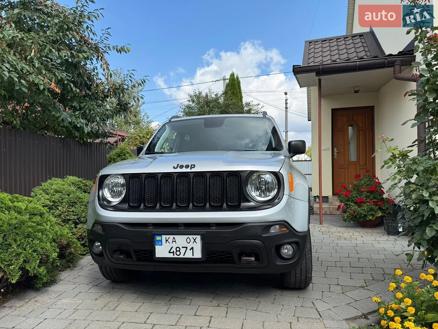 Jeep Renegade 2019 — 1