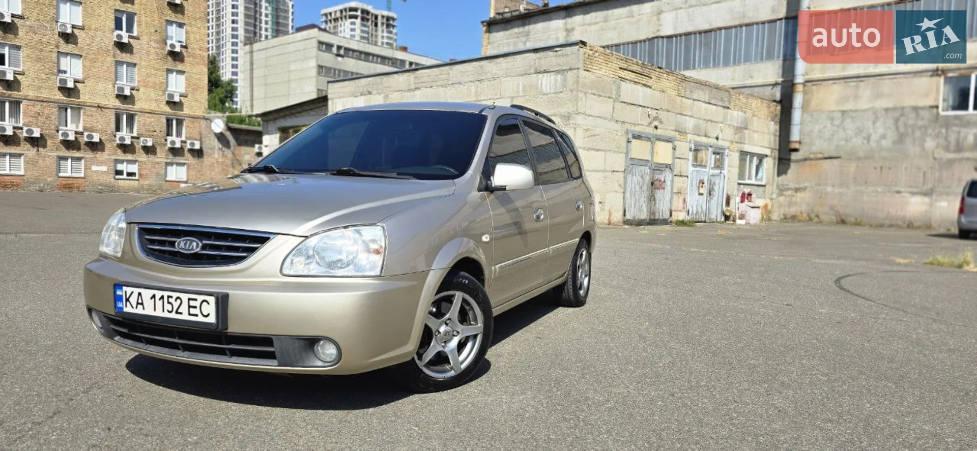 Kia Carens, 2004