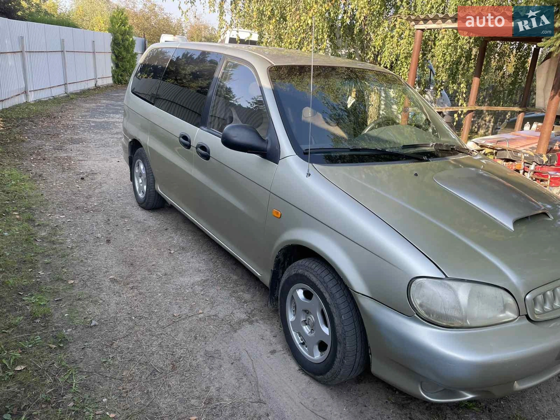Kia Carnival, 1999