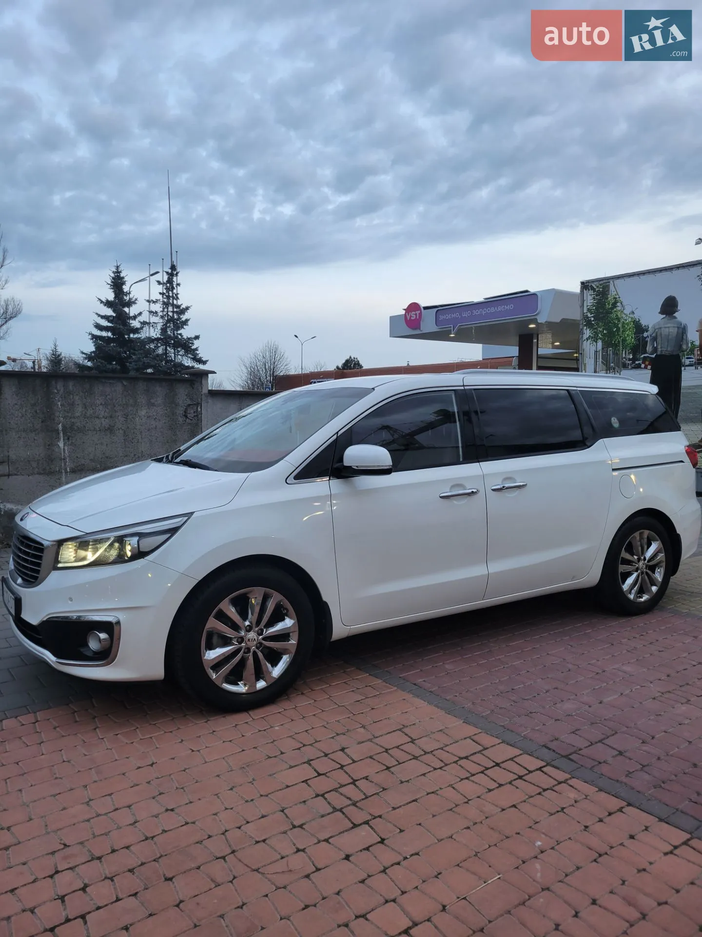 Kia Carnival, 2017
