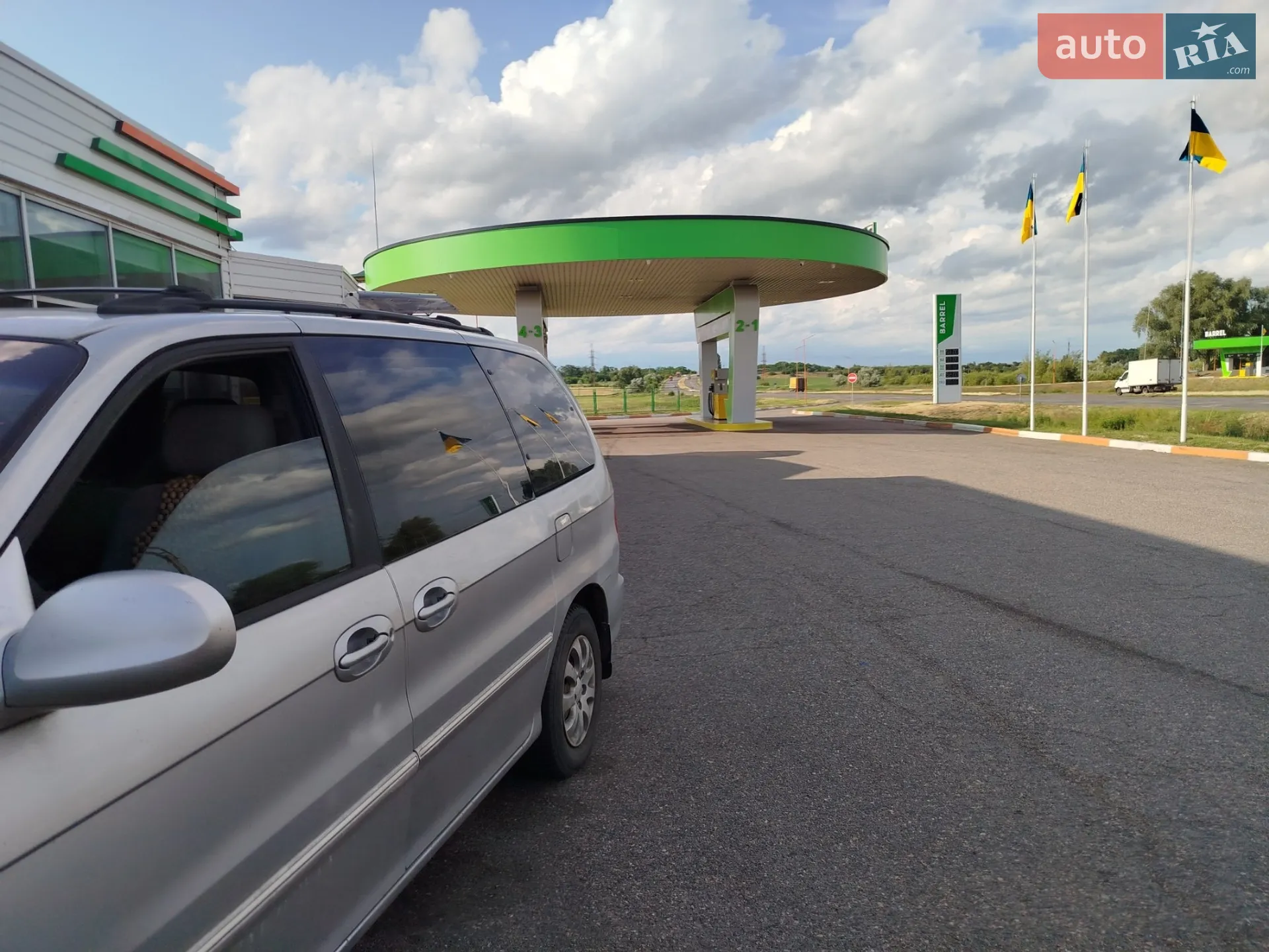 Kia Carnival, 2004