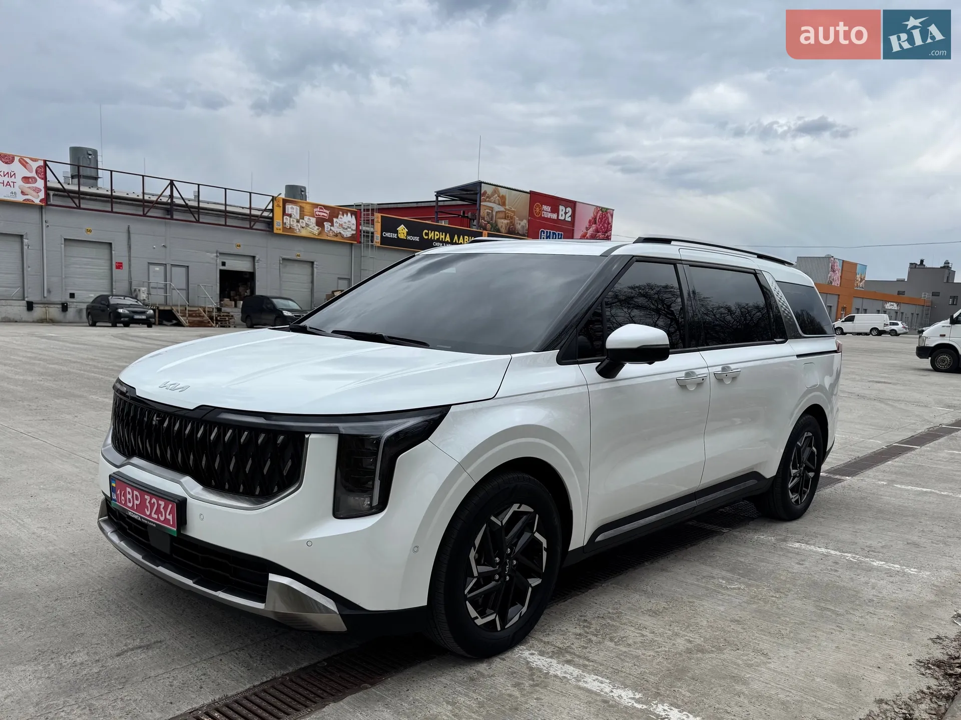 Kia Carnival, 2024