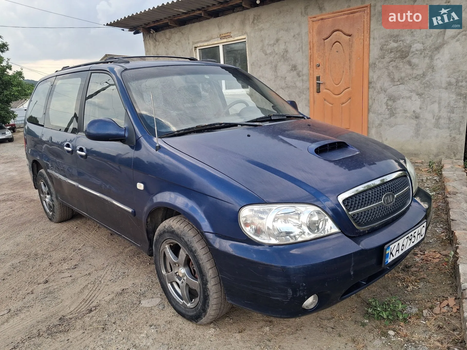 Kia Carnival, 2003