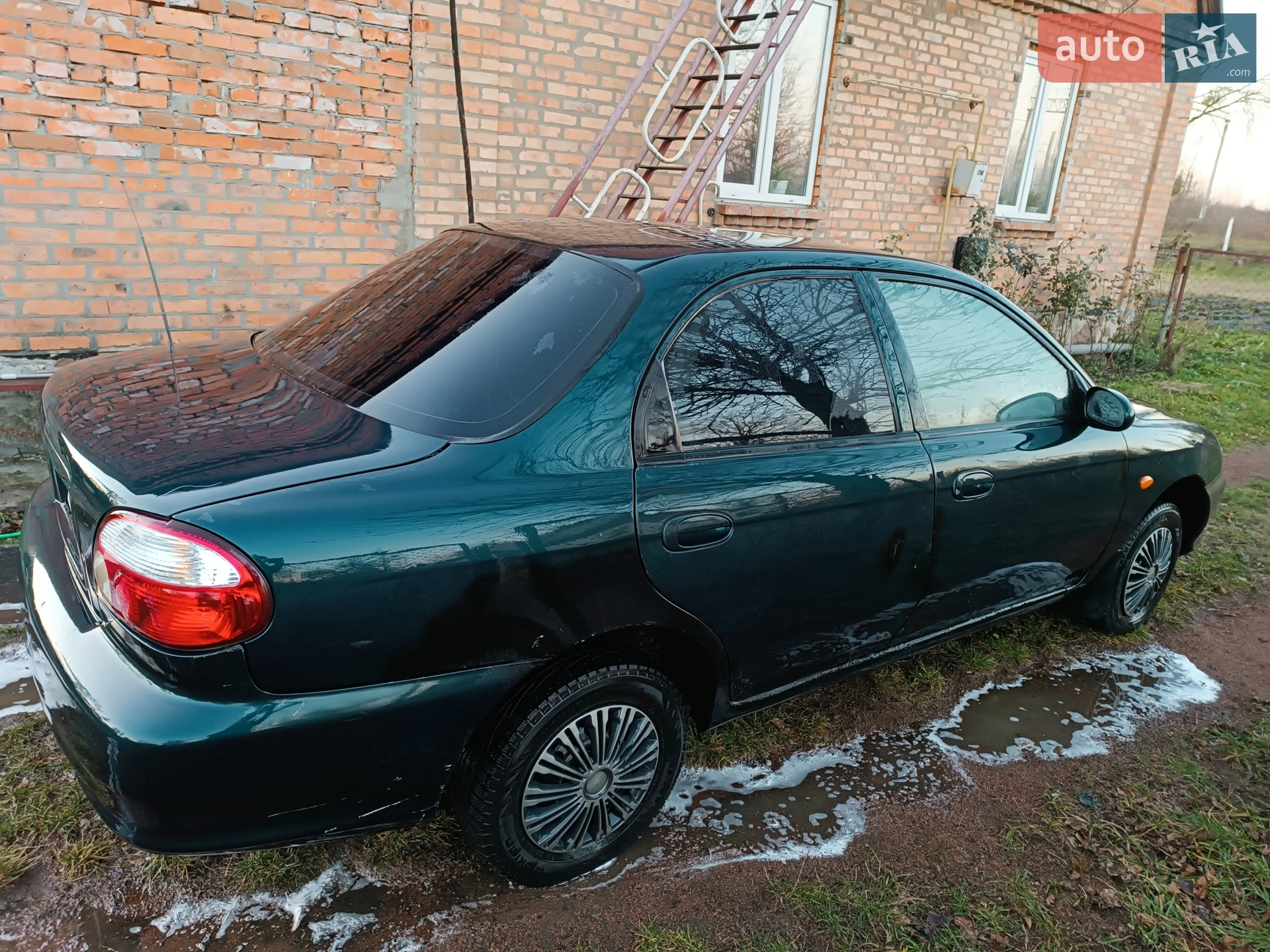 Kia Sephia, 1998