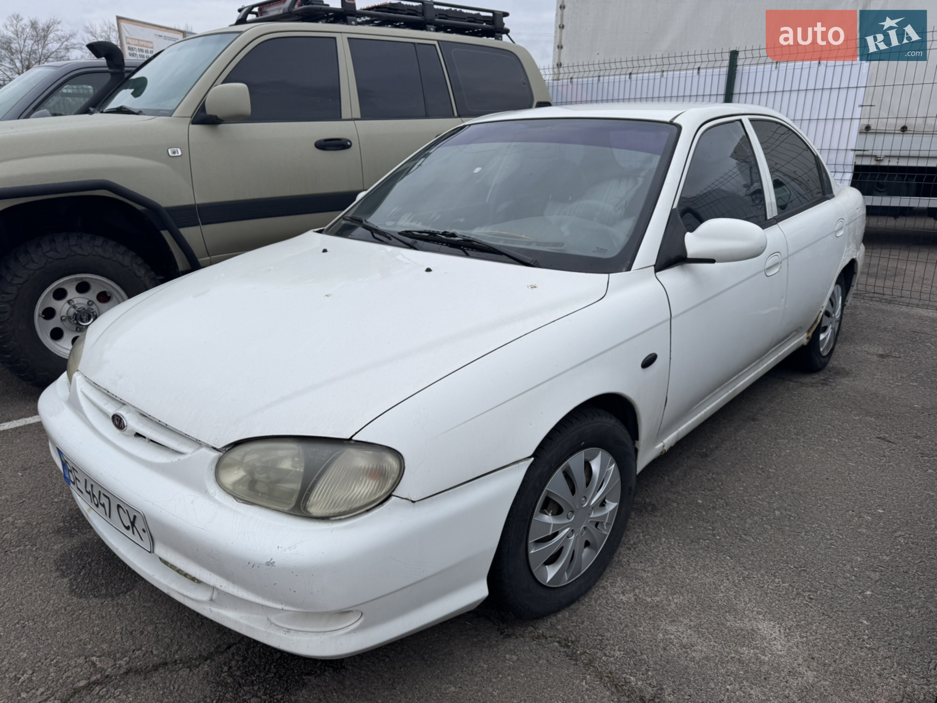 Kia Sephia, 2001
