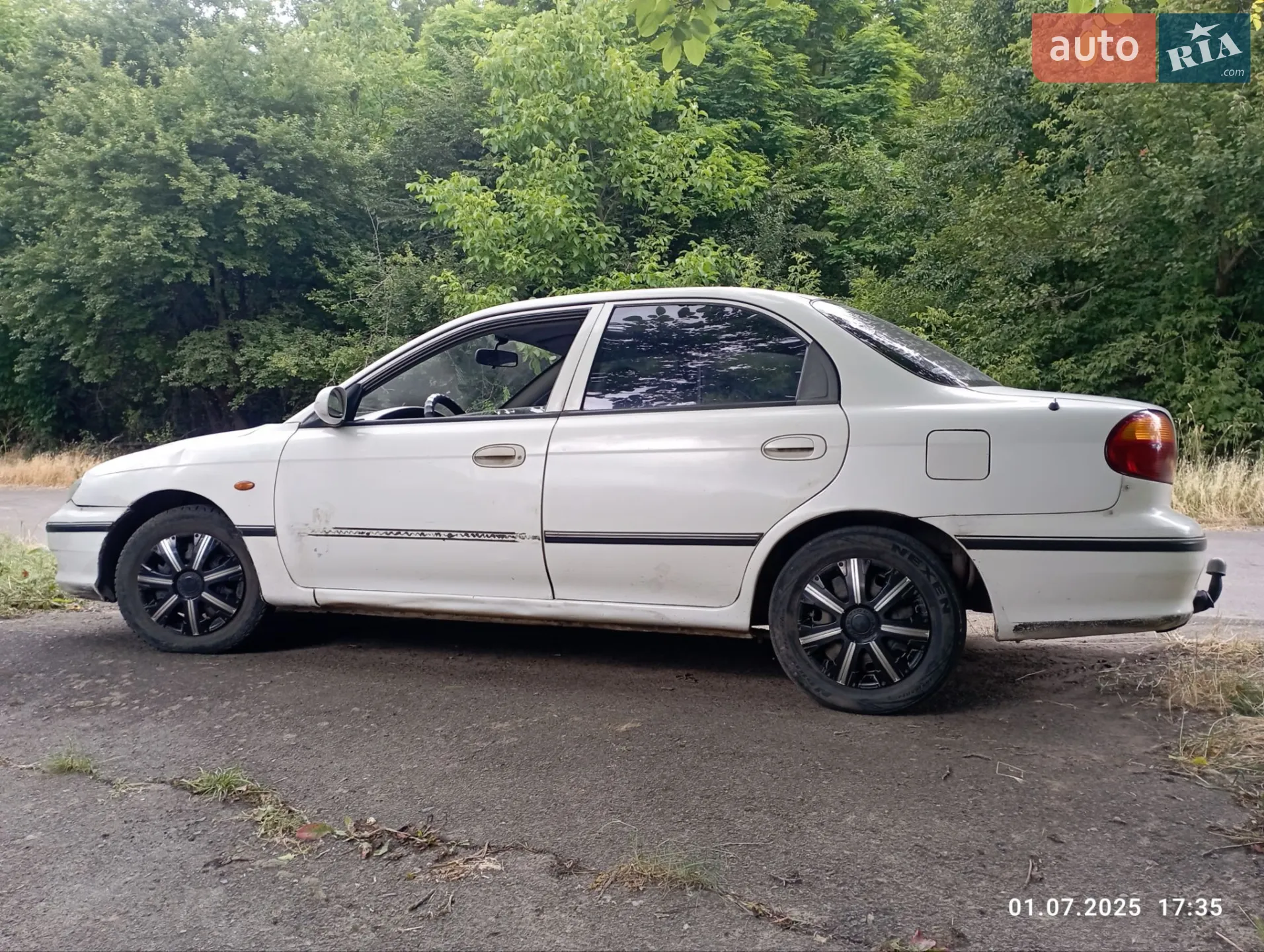Kia Sephia, 2000