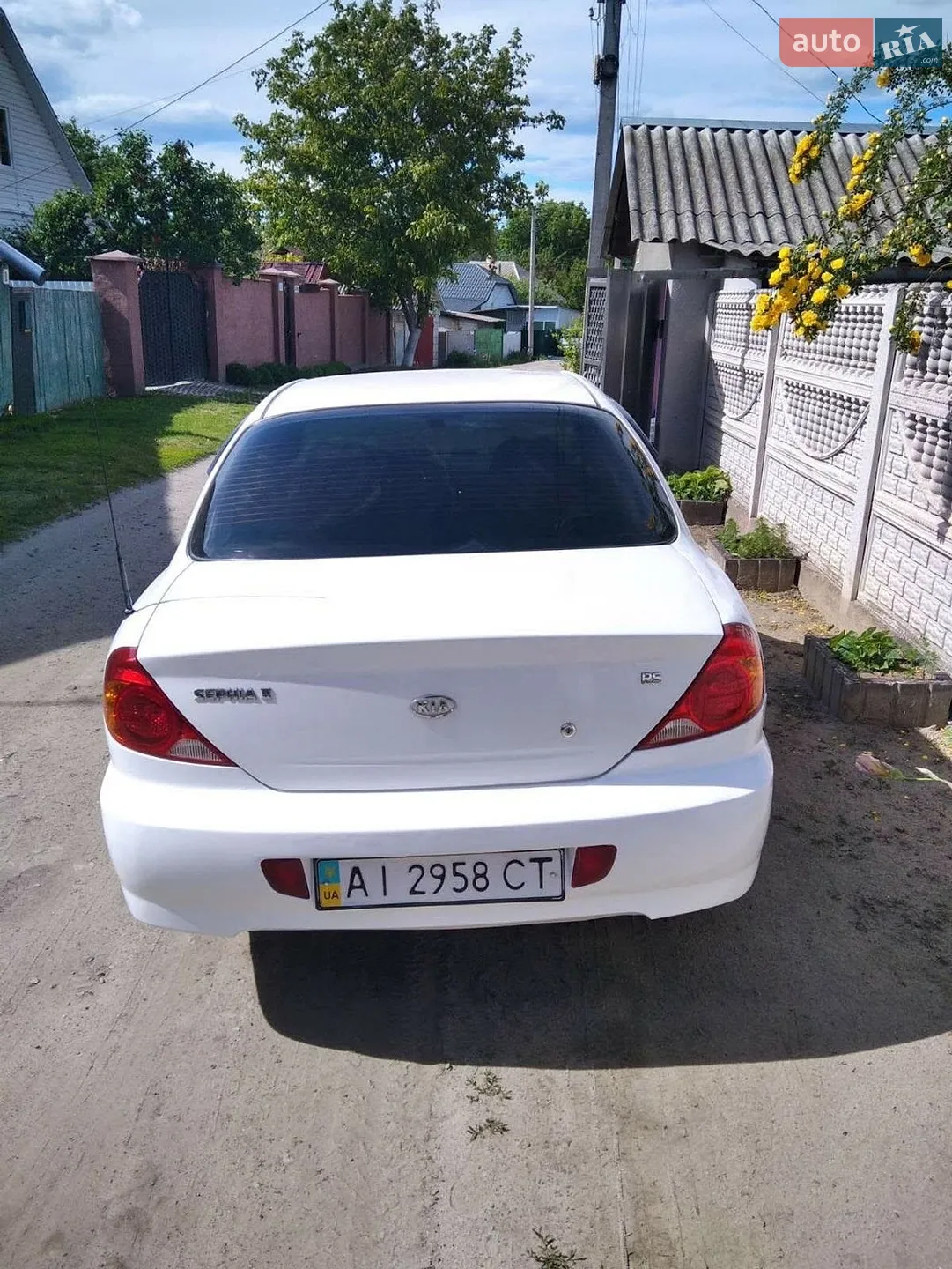 Kia Sephia, 2003