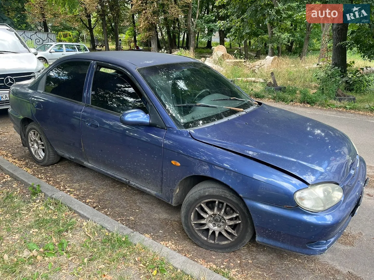 Kia Sephia, 2000