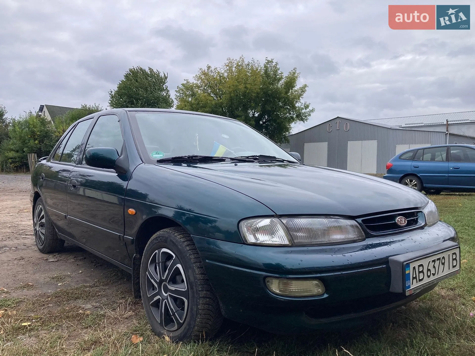 Kia Sephia, 1999