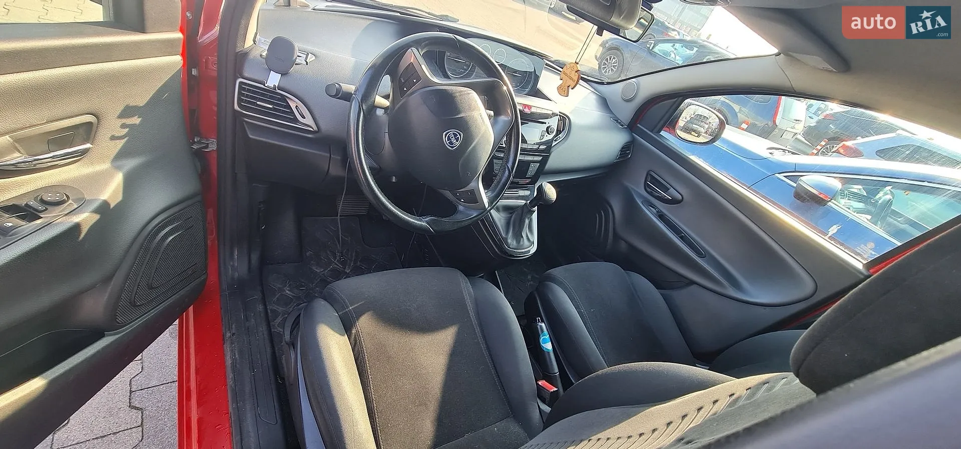 Lancia Ypsilon, 2012