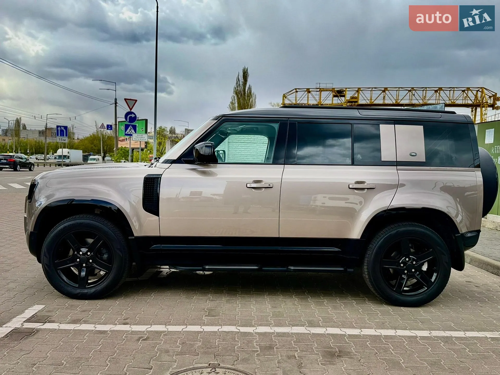 Land Rover Defender, 2022