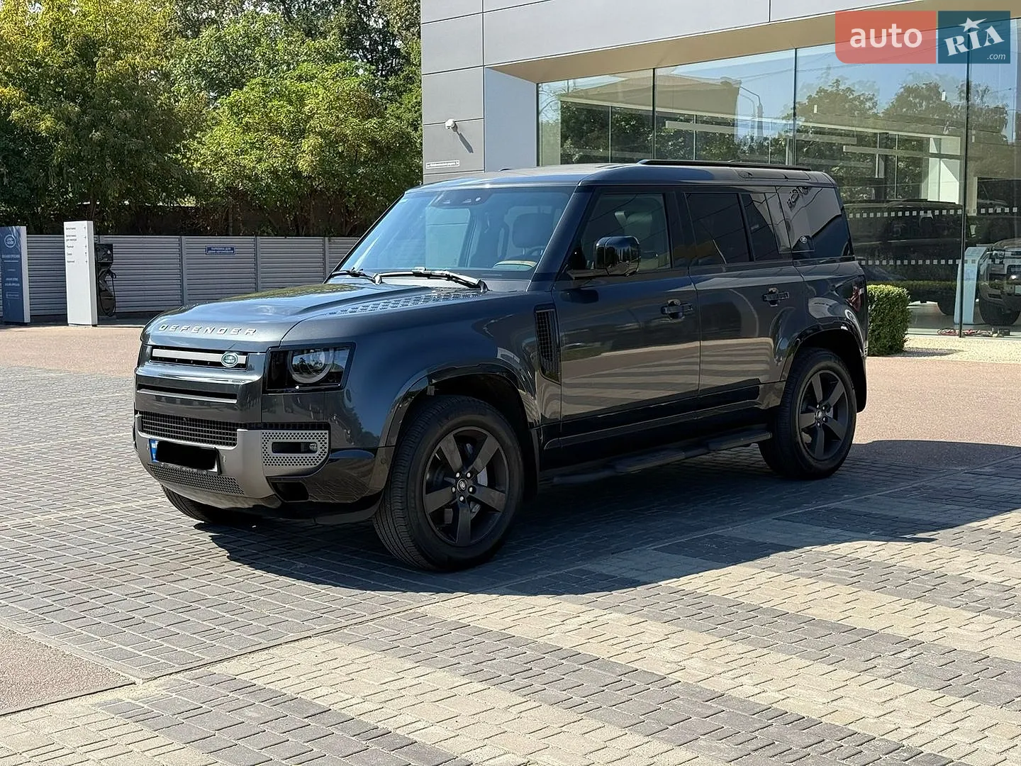Land Rover Defender, 2024