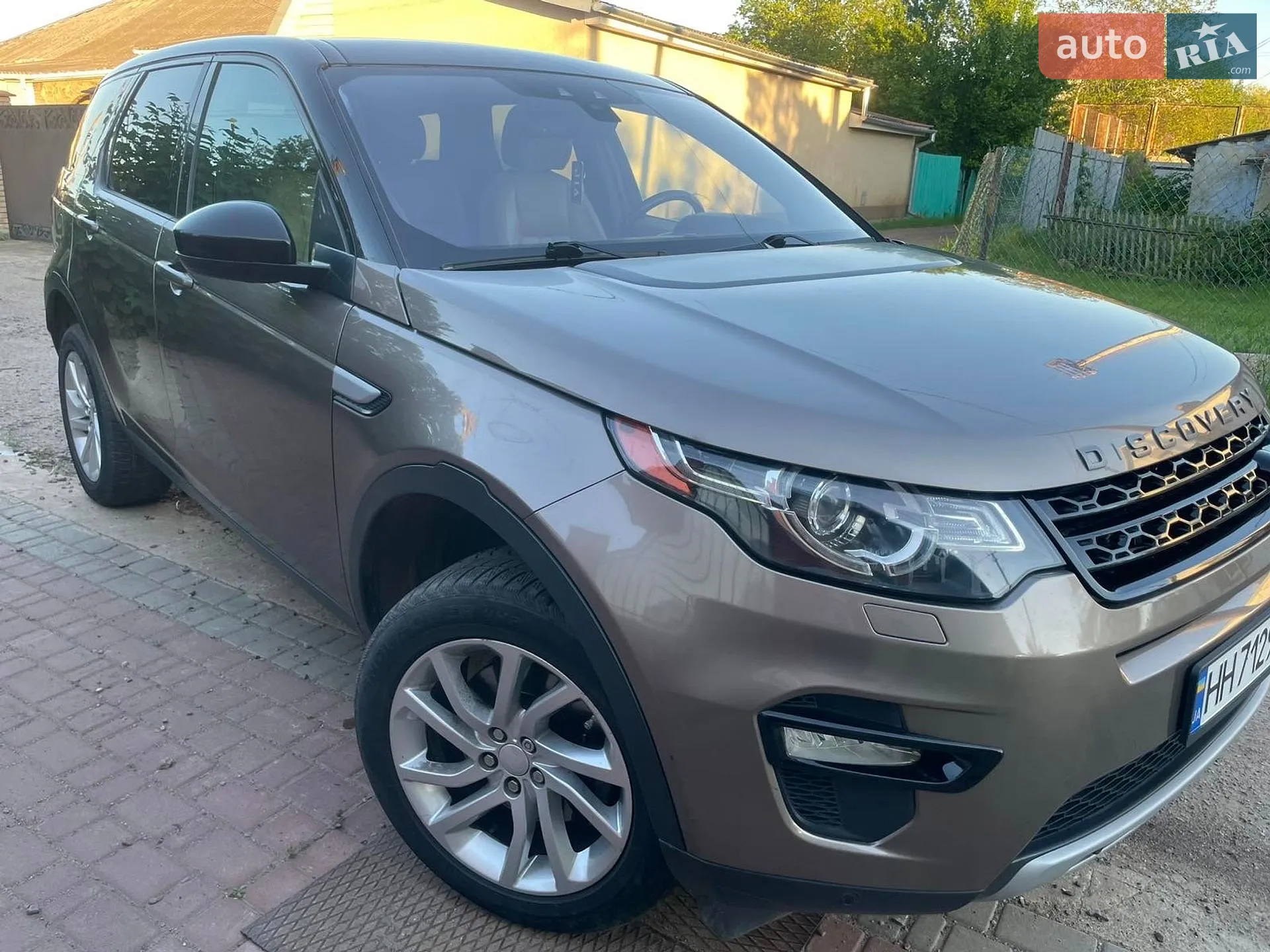 Land Rover Discovery Sport, 2015