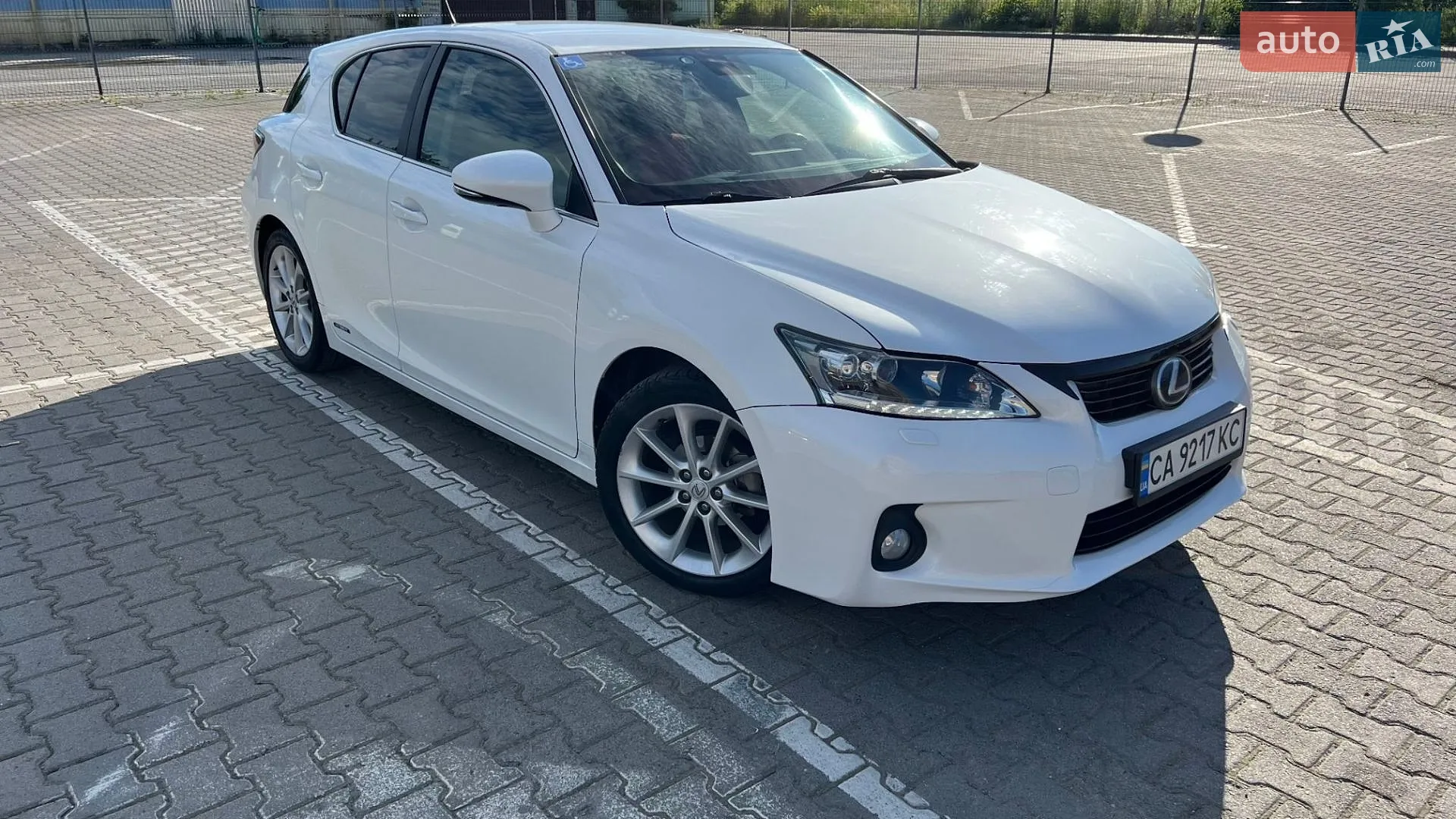 Lexus CT, 2011