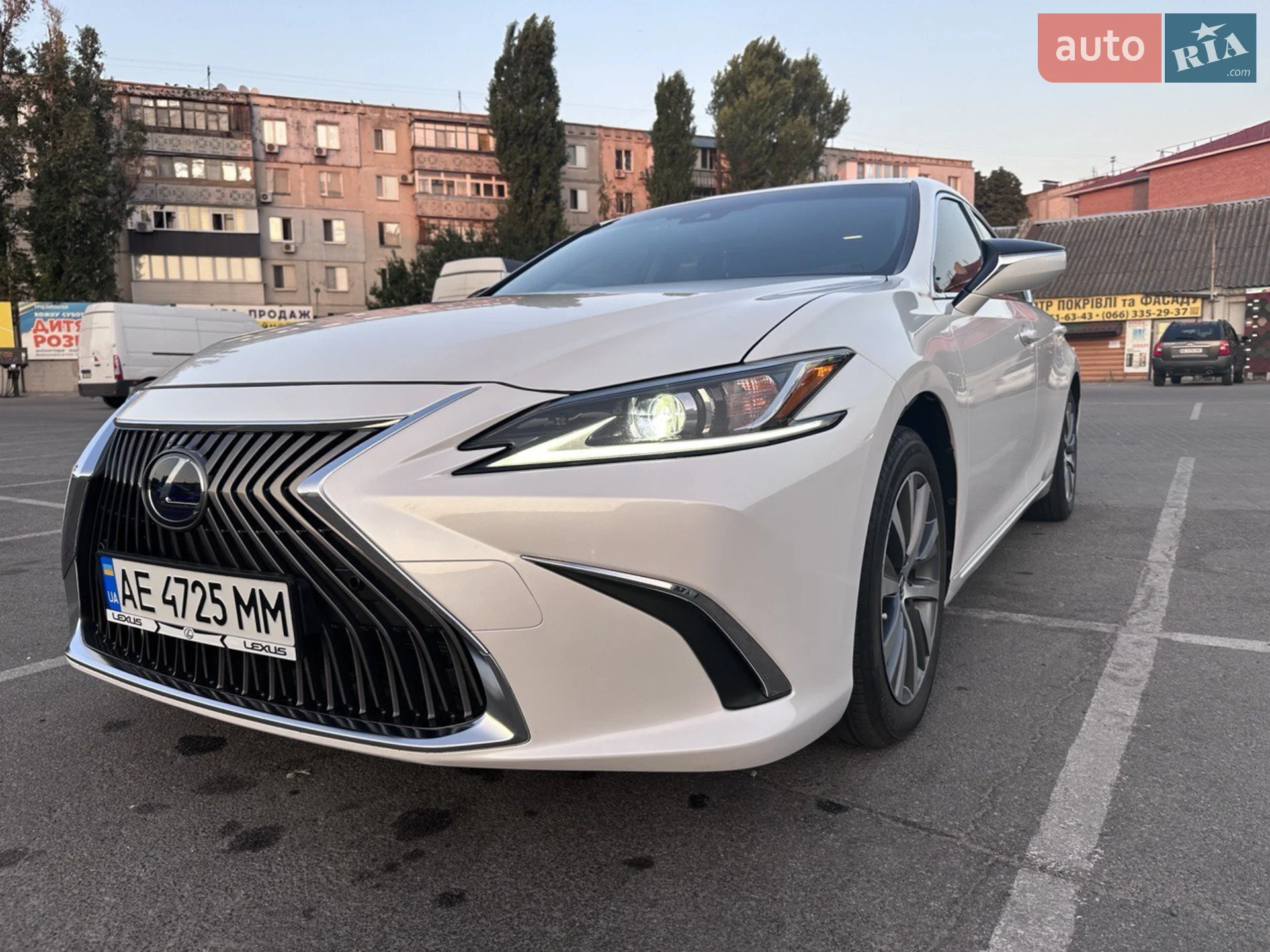 Lexus ES, 2020