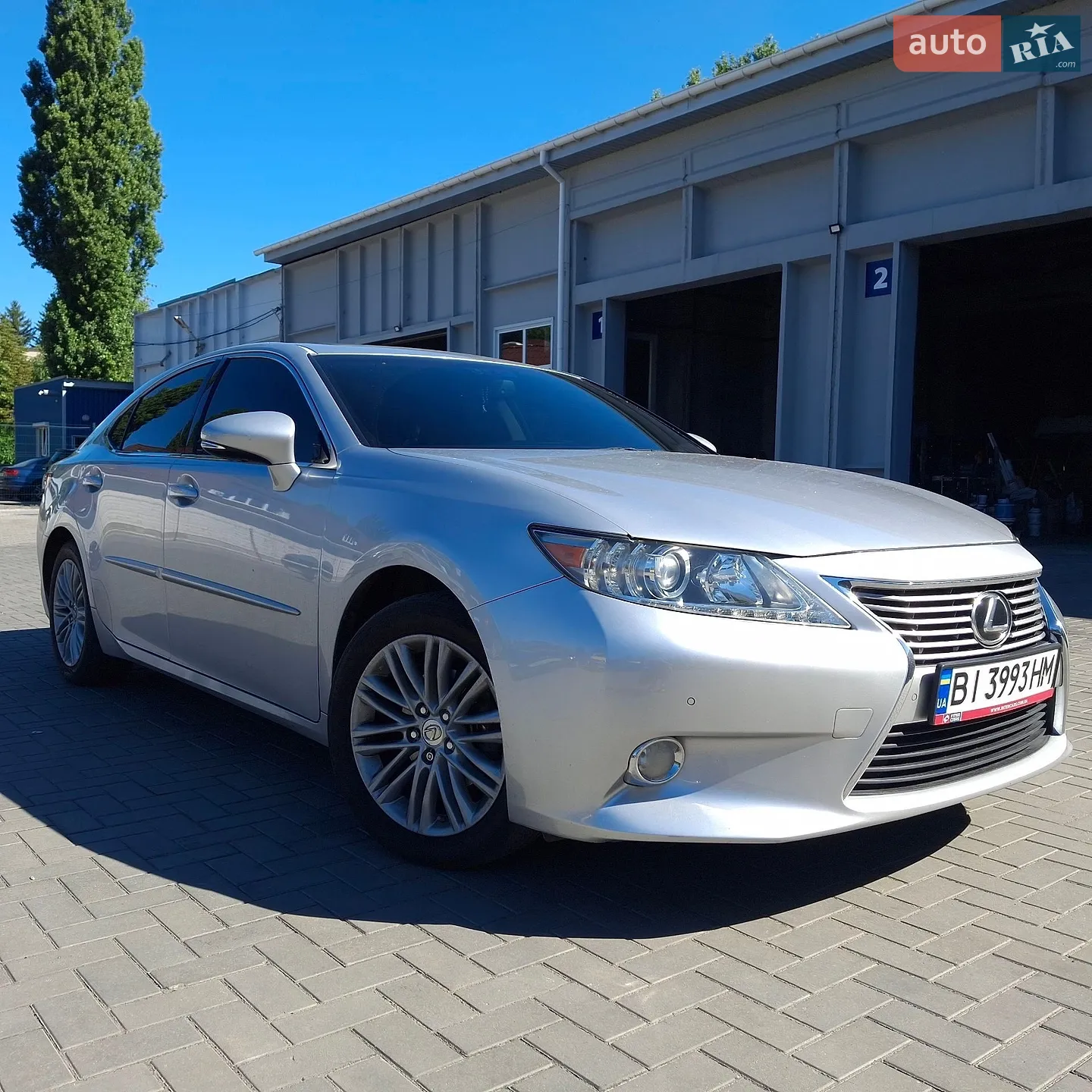 Lexus ES, 2013