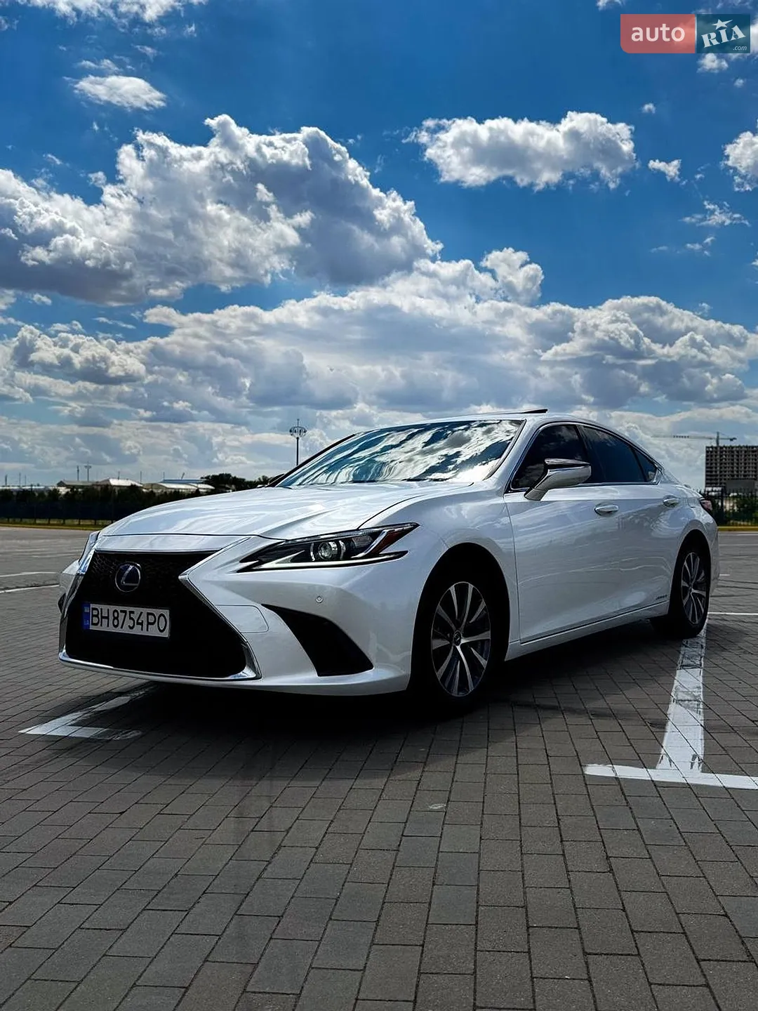 Lexus ES, 2021