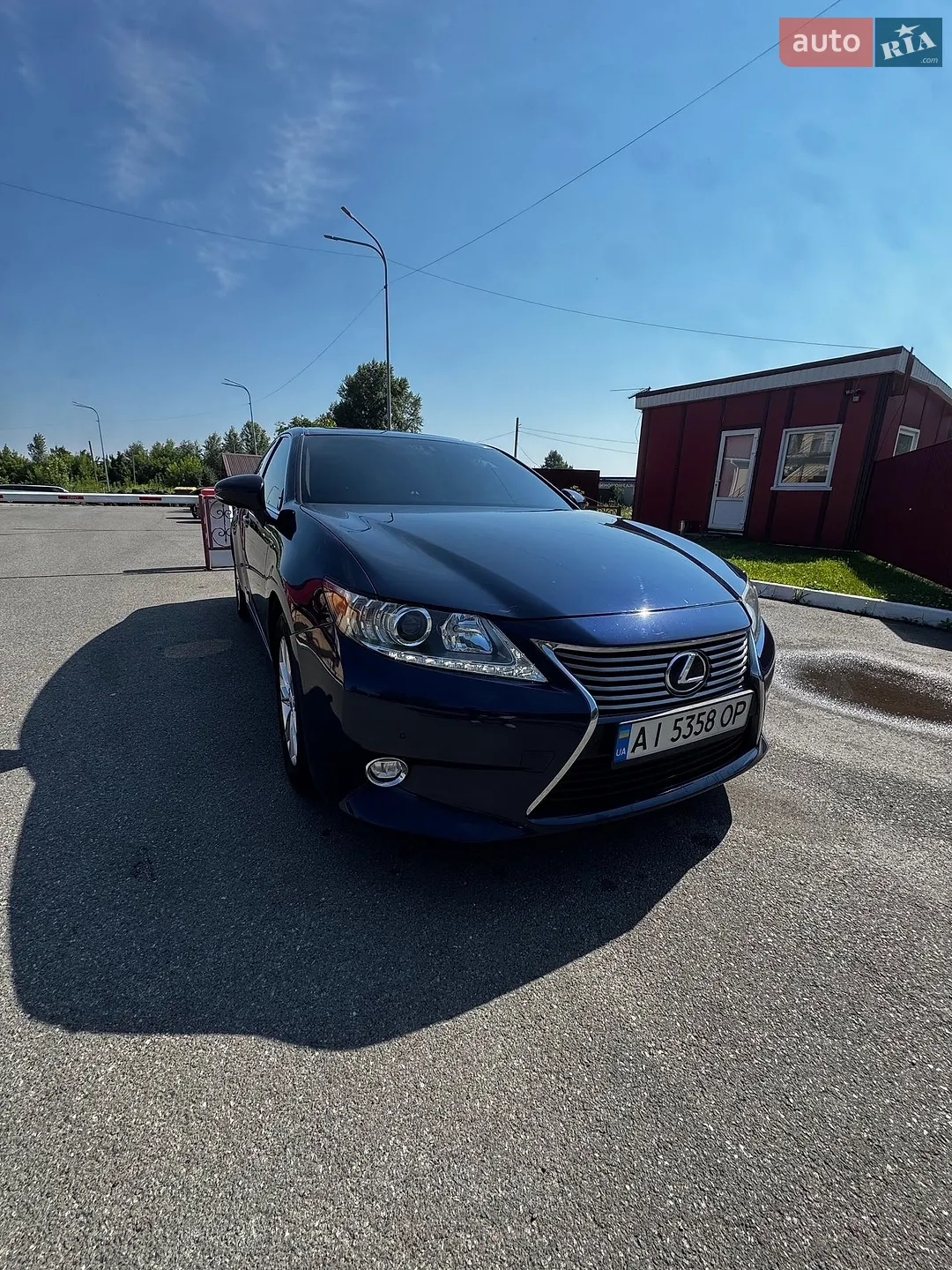 Lexus ES, 2014