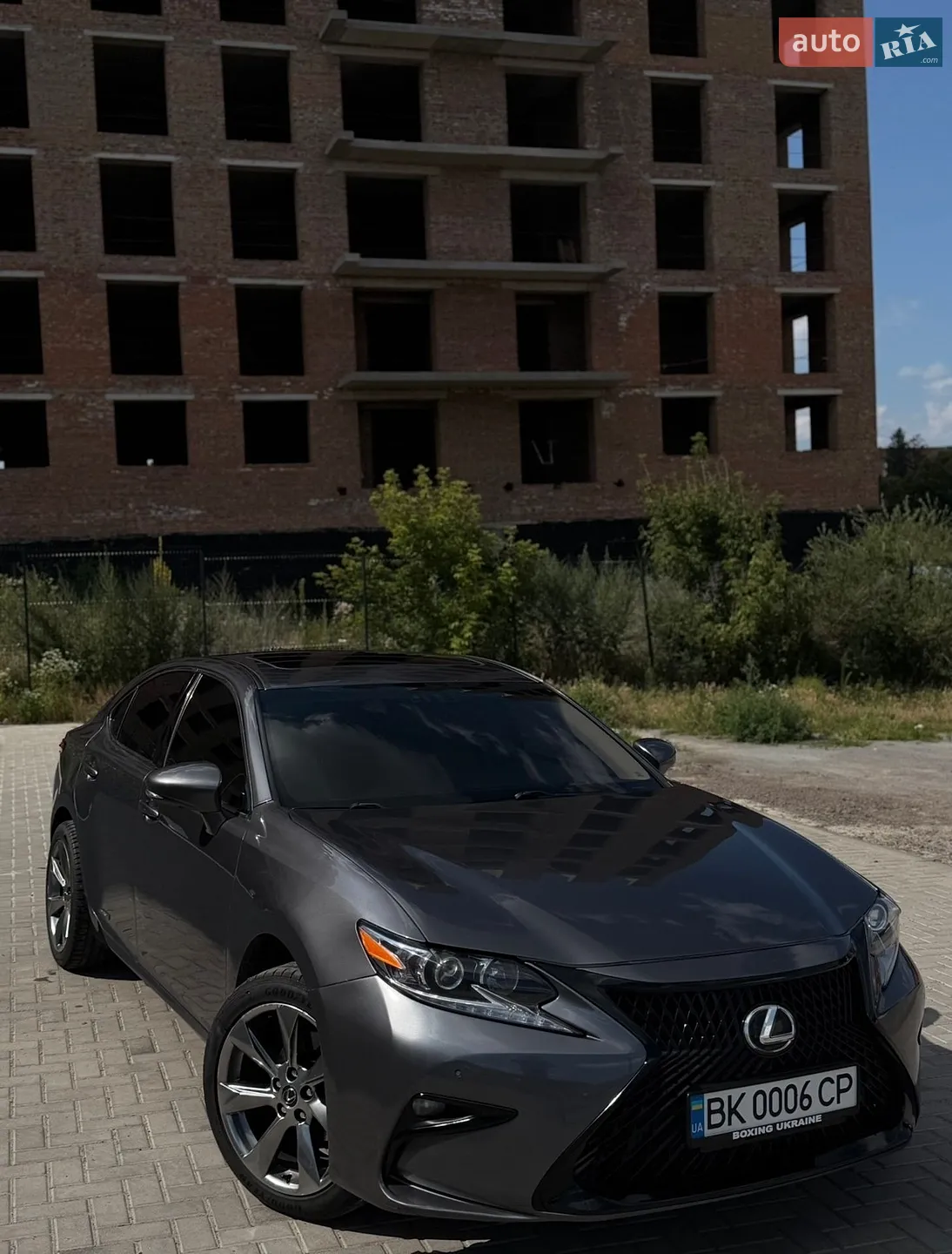 Lexus ES, 2013