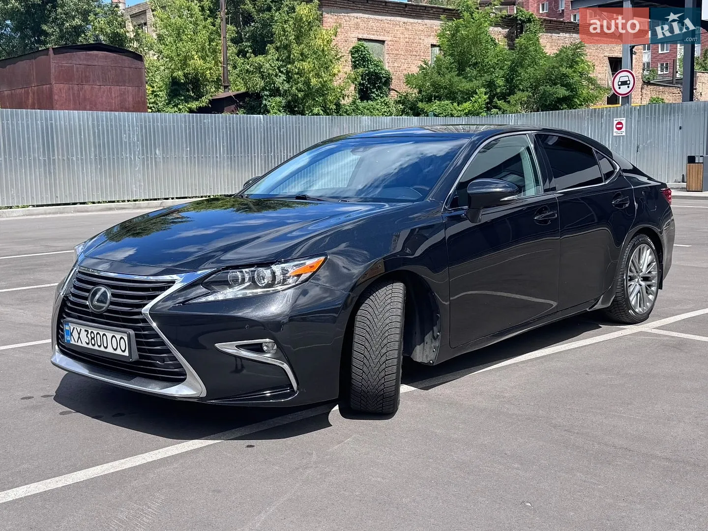 Lexus ES, 2015