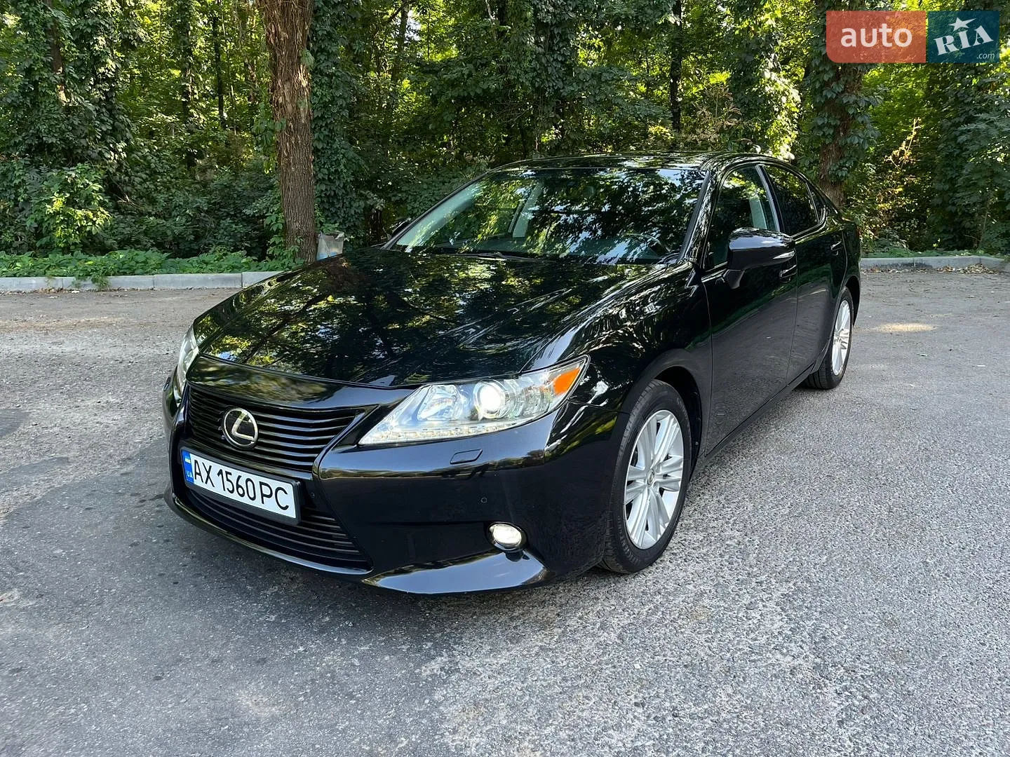 Lexus ES, 2014