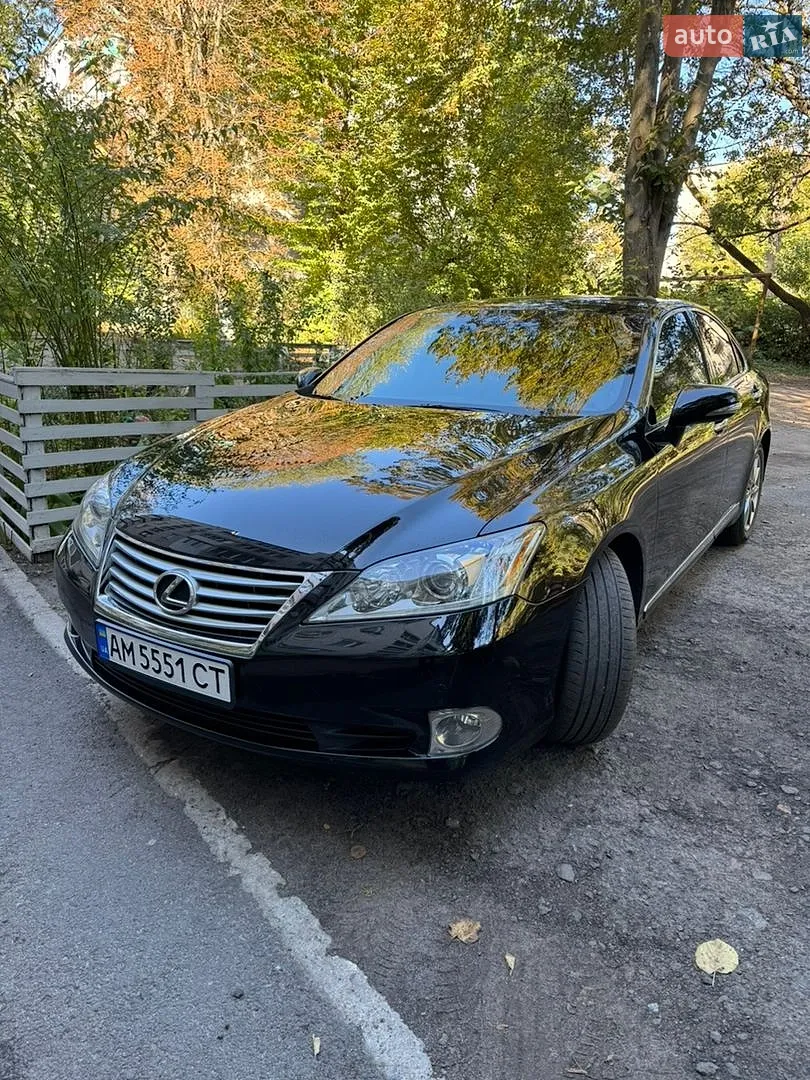 Lexus ES, 2010