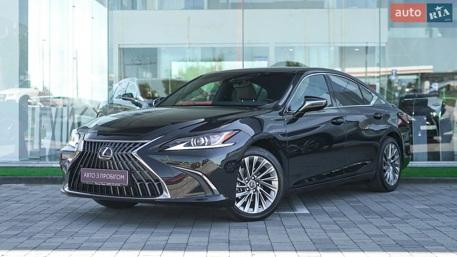 Lexus ES, 2024