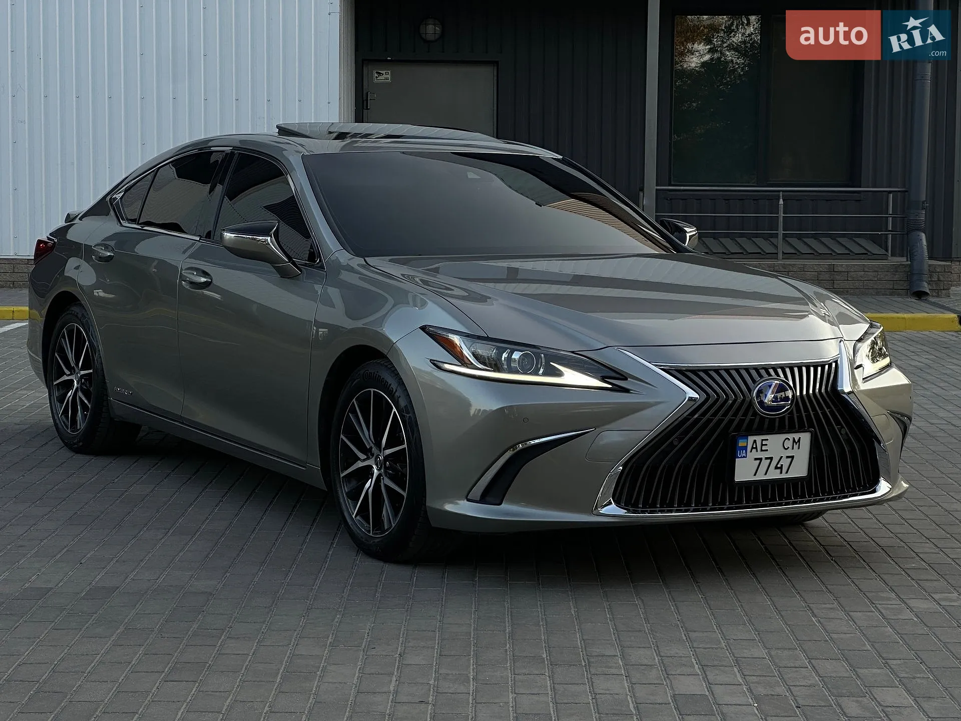 Lexus ES, 2021