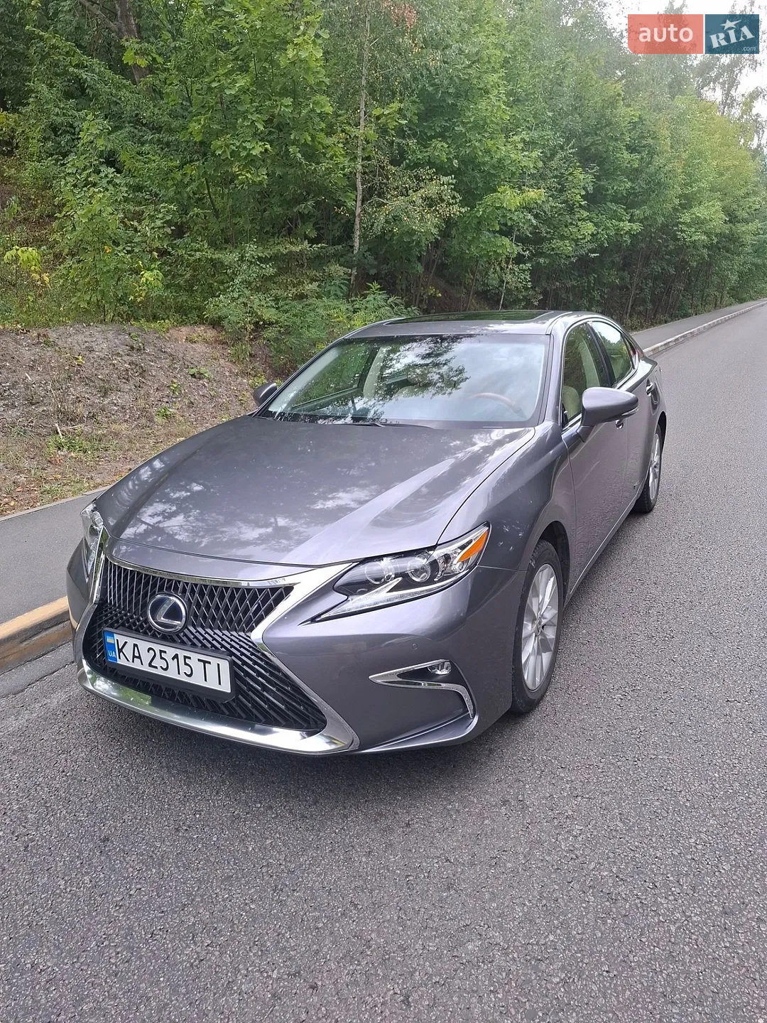 Lexus ES, 2014