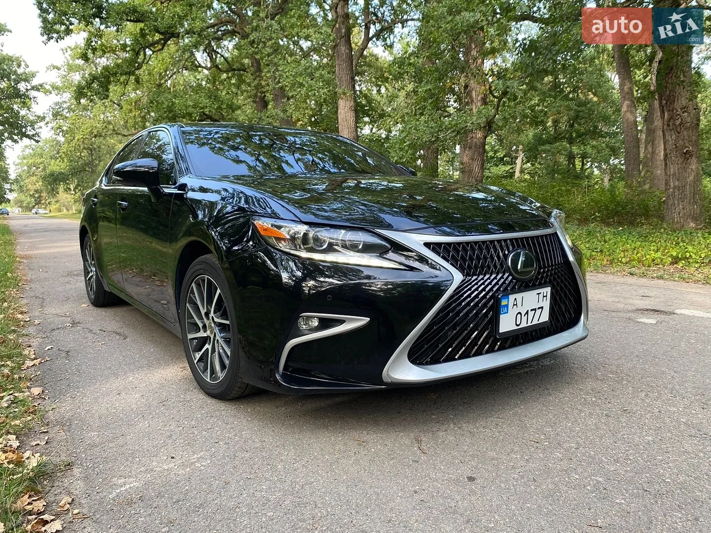 Lexus ES, 2015