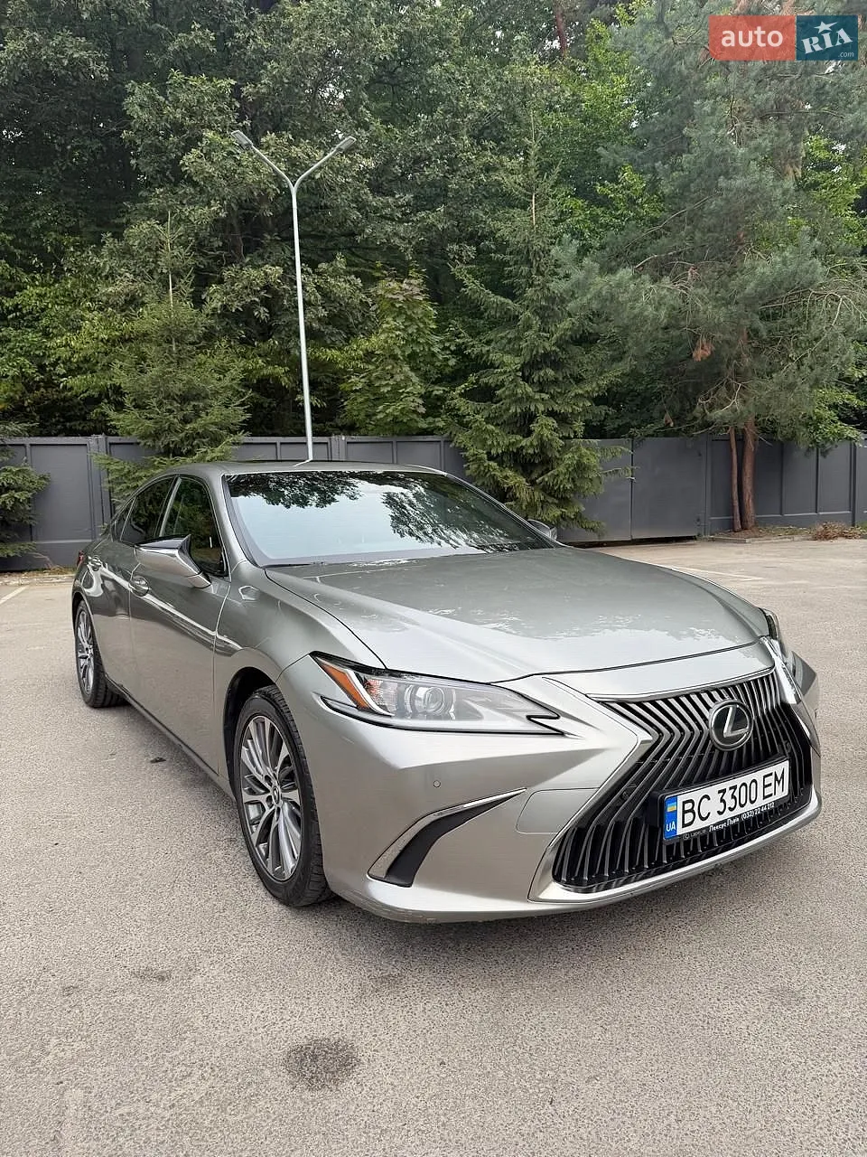 Lexus ES, 2020