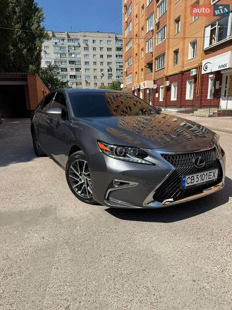 Lexus ES, 2017