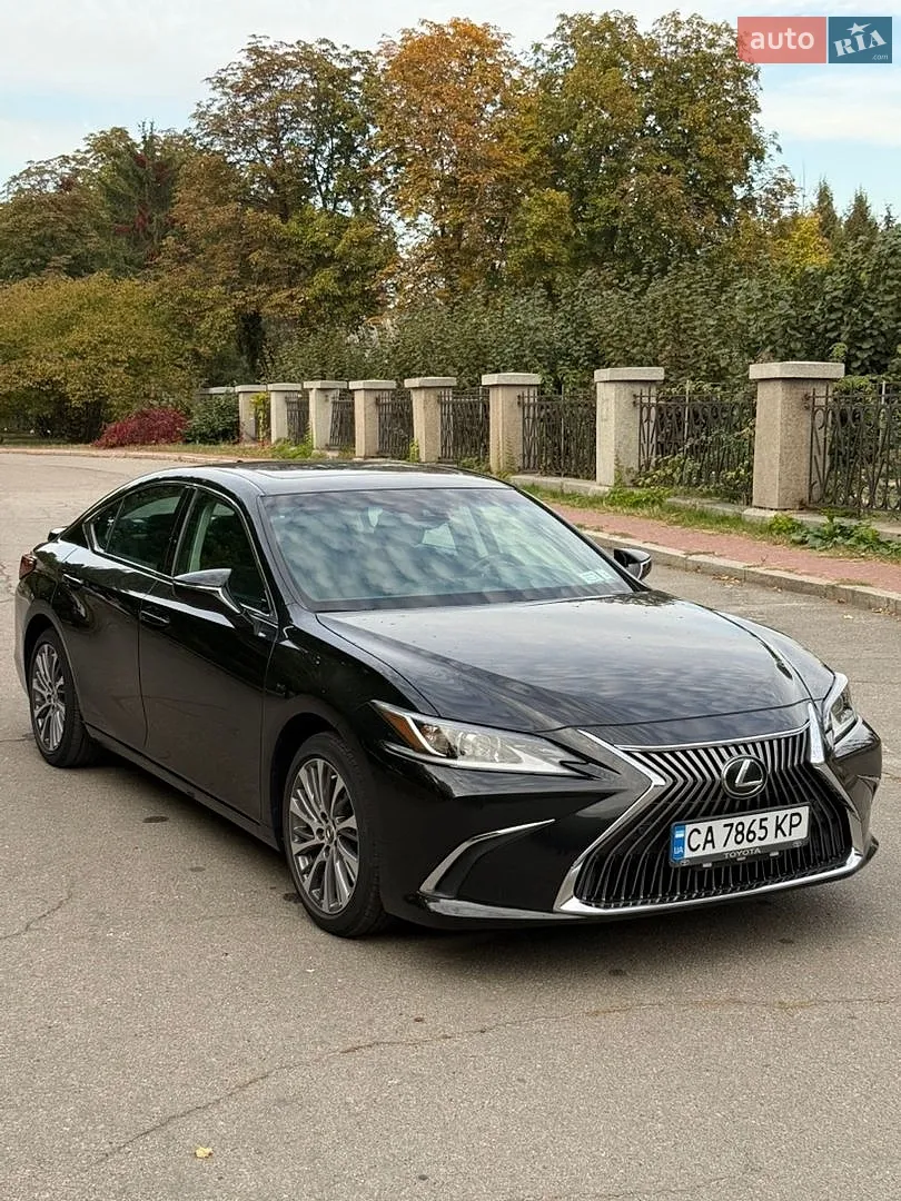 Lexus ES, 2021