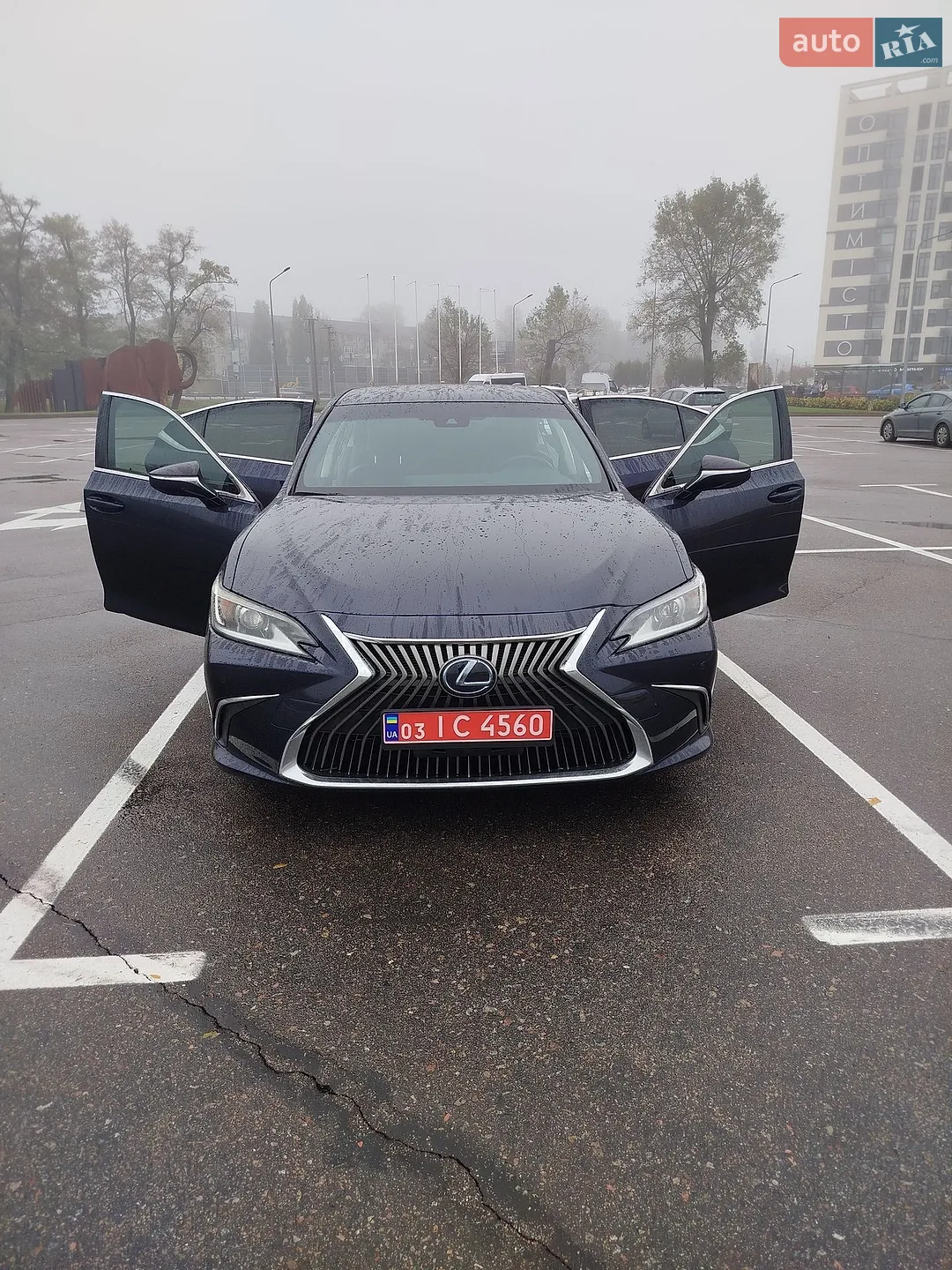 Lexus ES, 2021