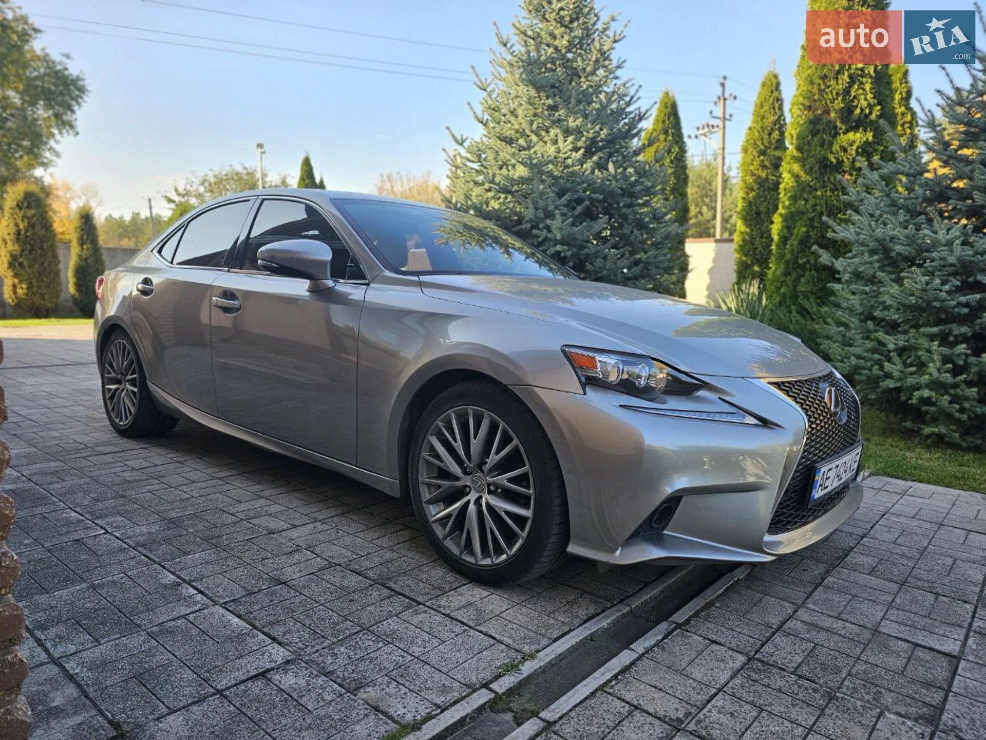 Lexus IS, 2015
