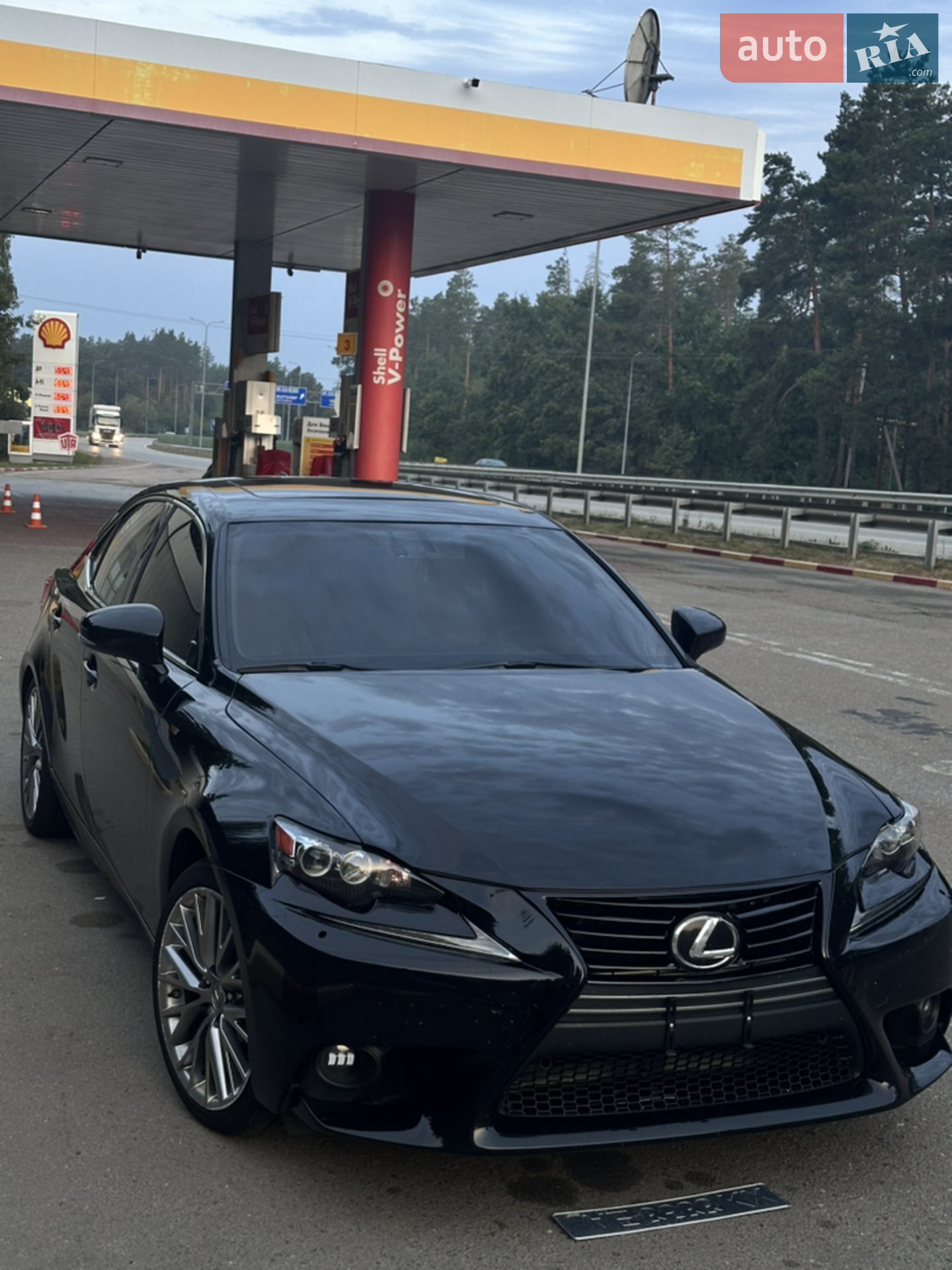 Lexus IS, 2013