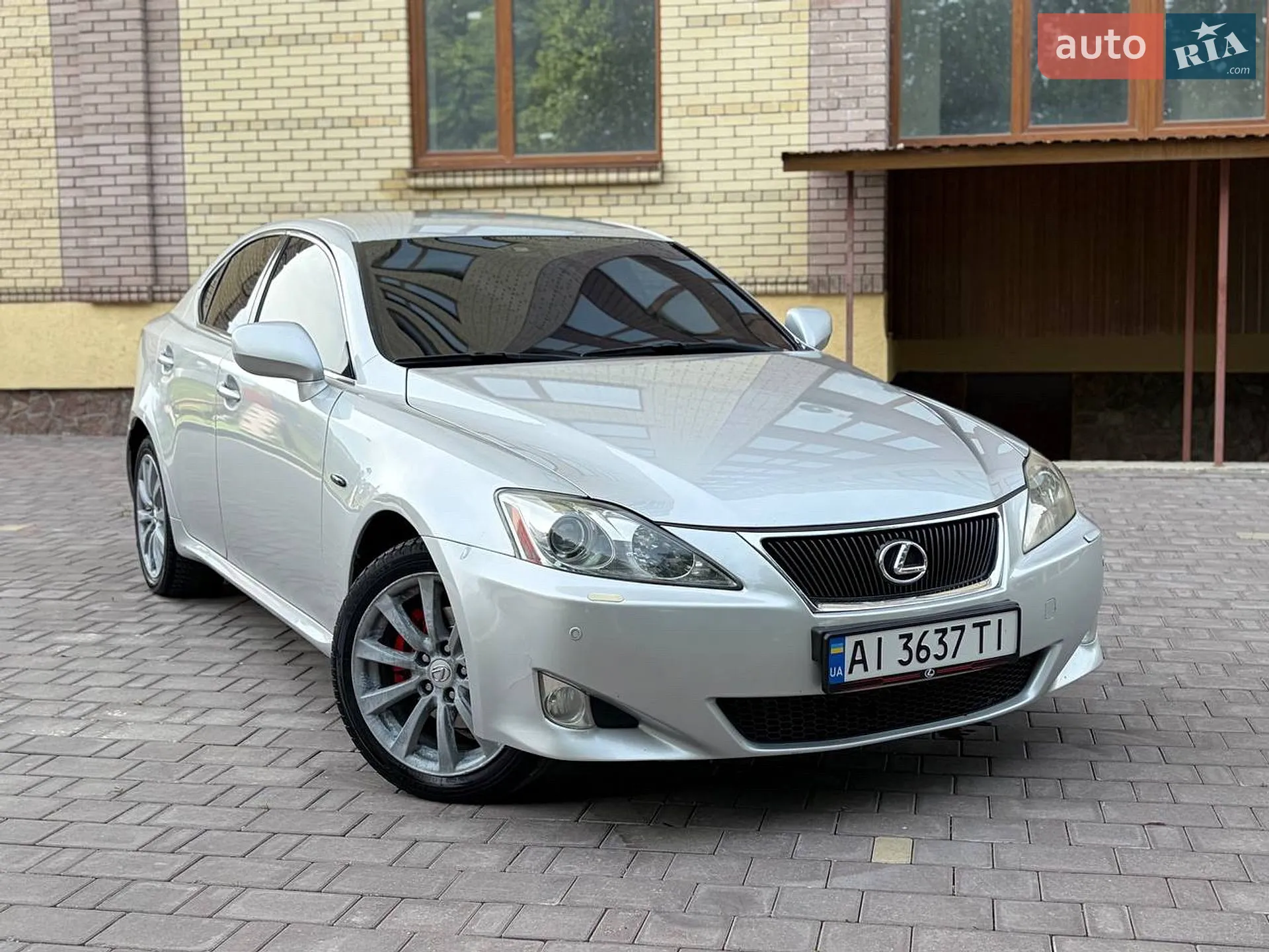 Lexus IS, 2005