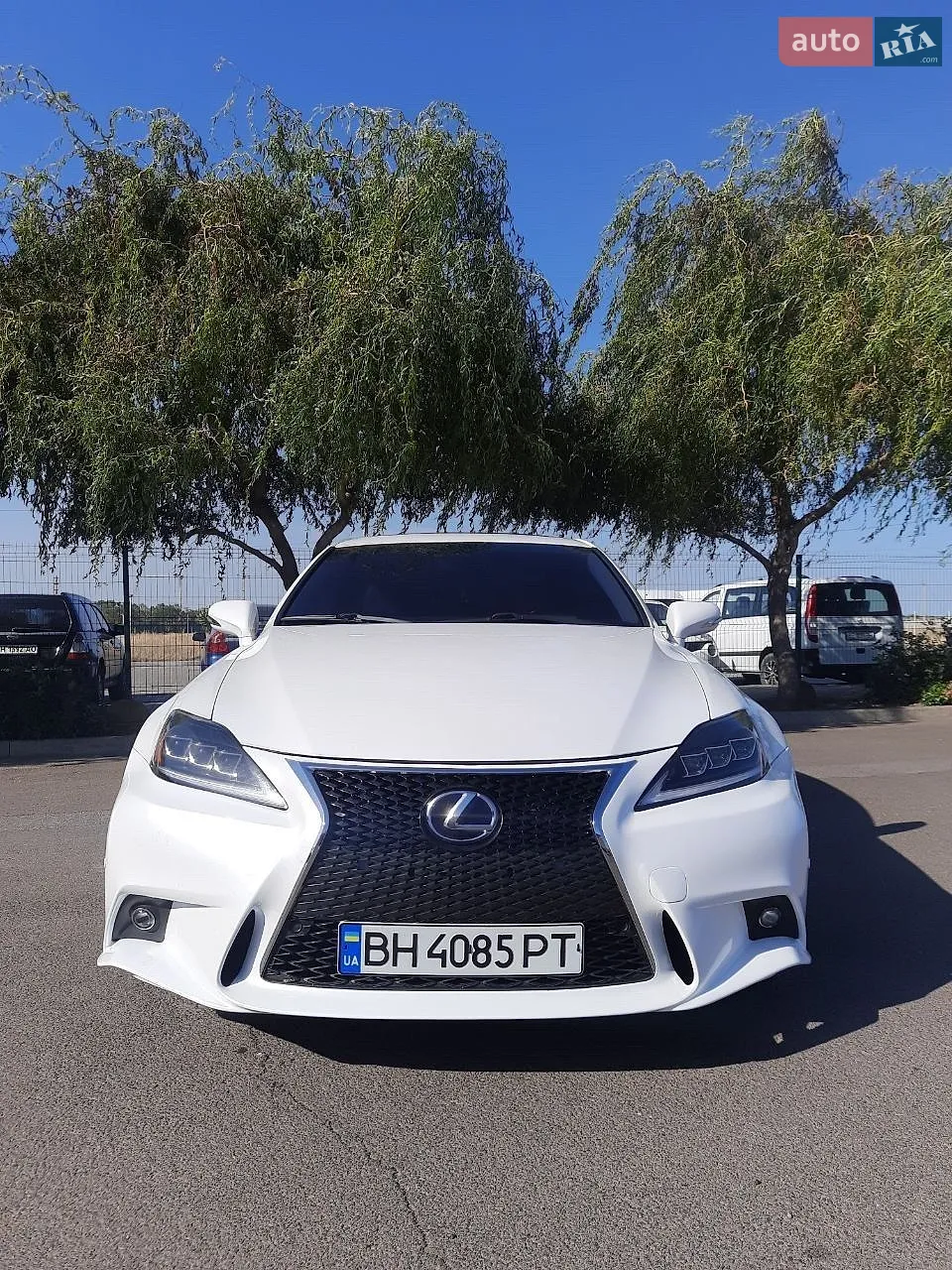 Lexus IS, 2011
