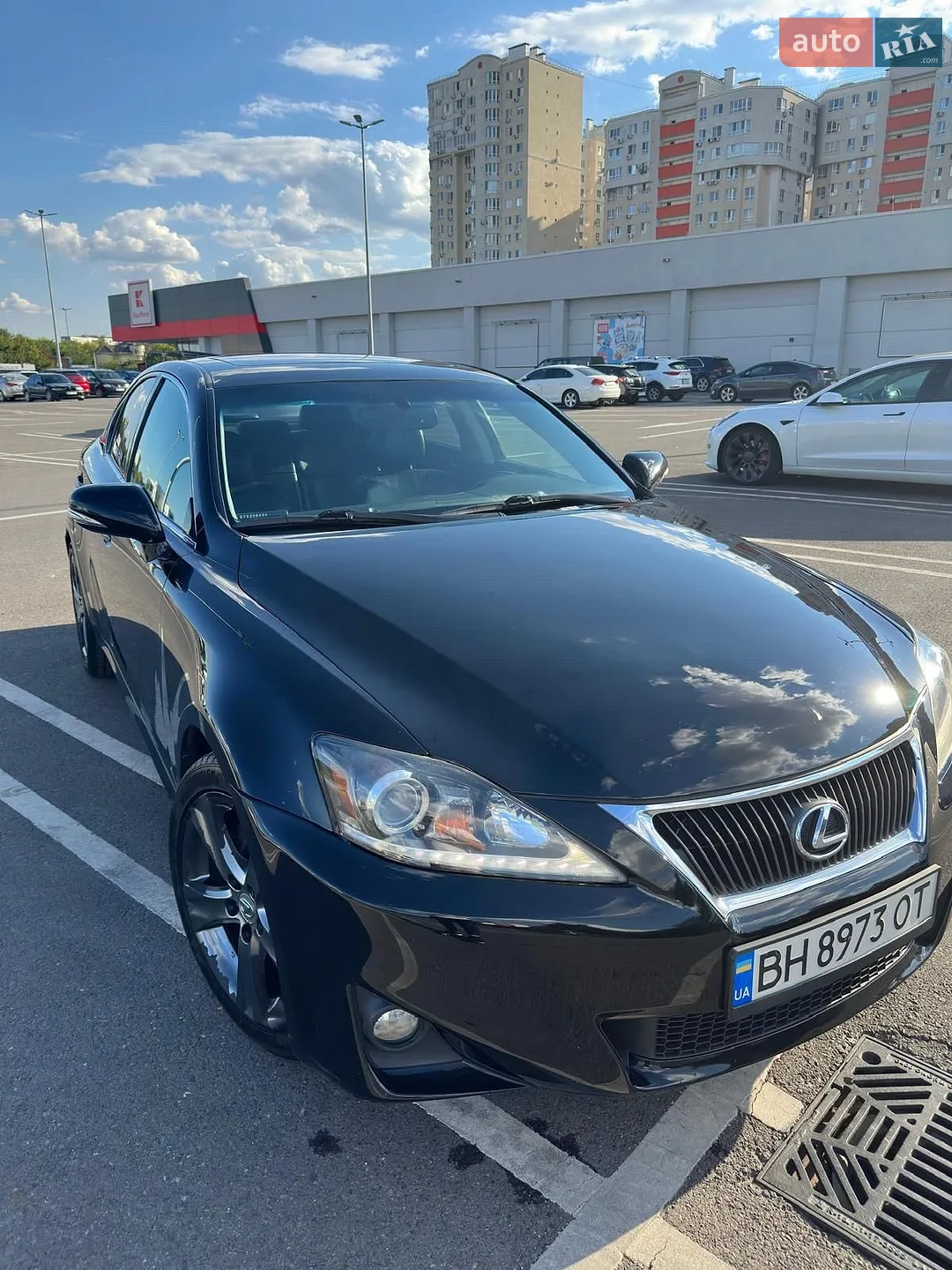 Lexus IS, 2010