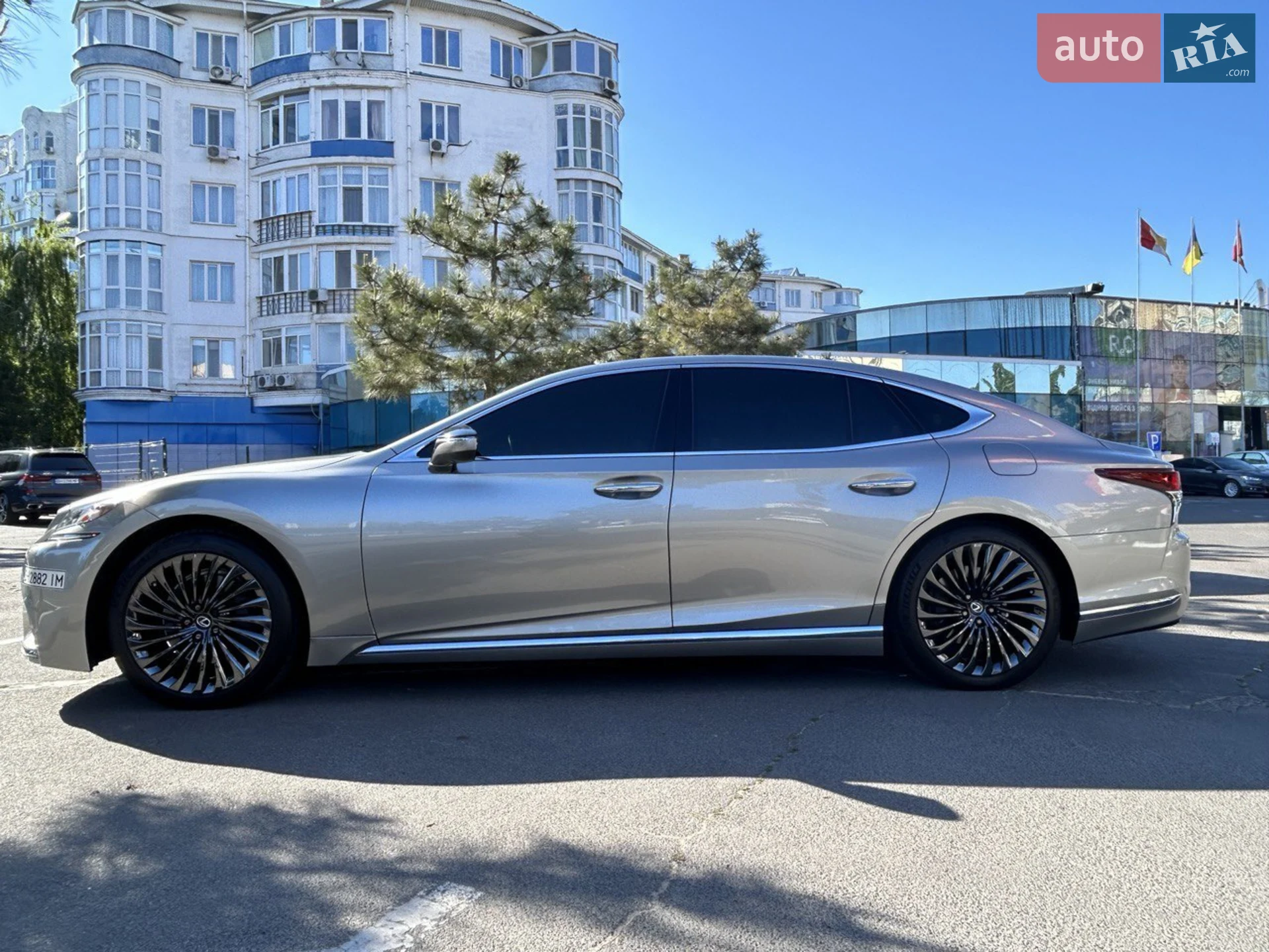 Lexus LS, 2018