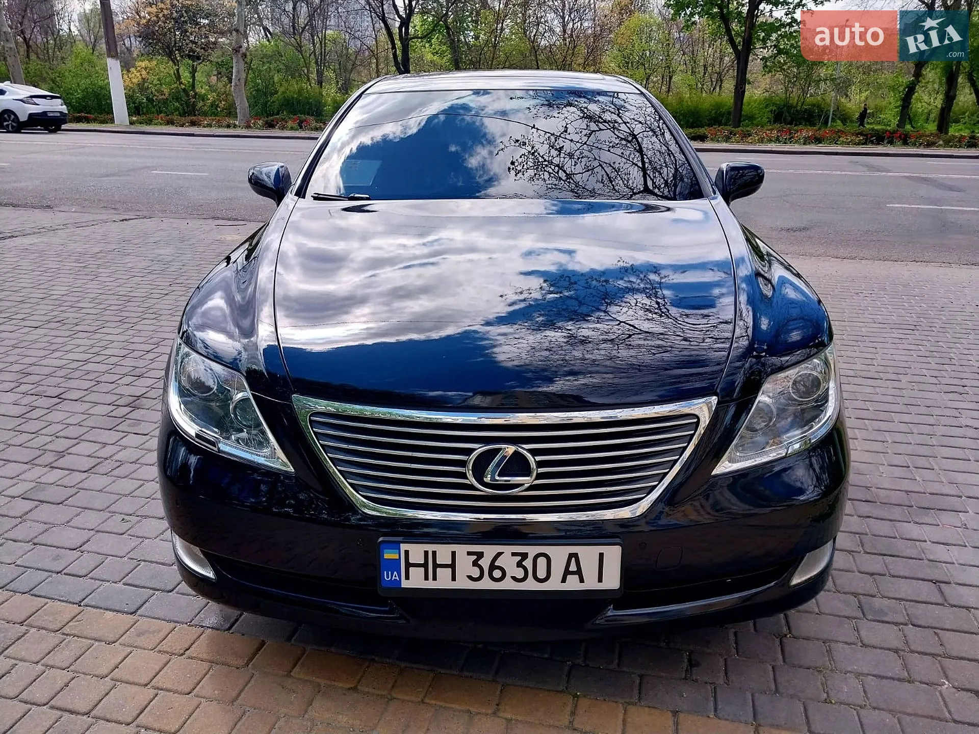 Lexus LS, 2007
