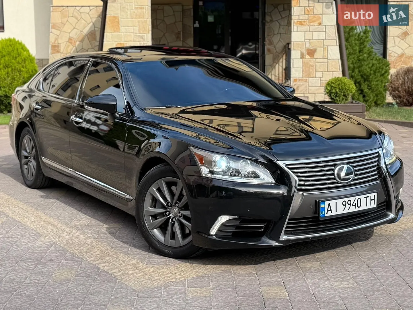 Lexus LS, 2012