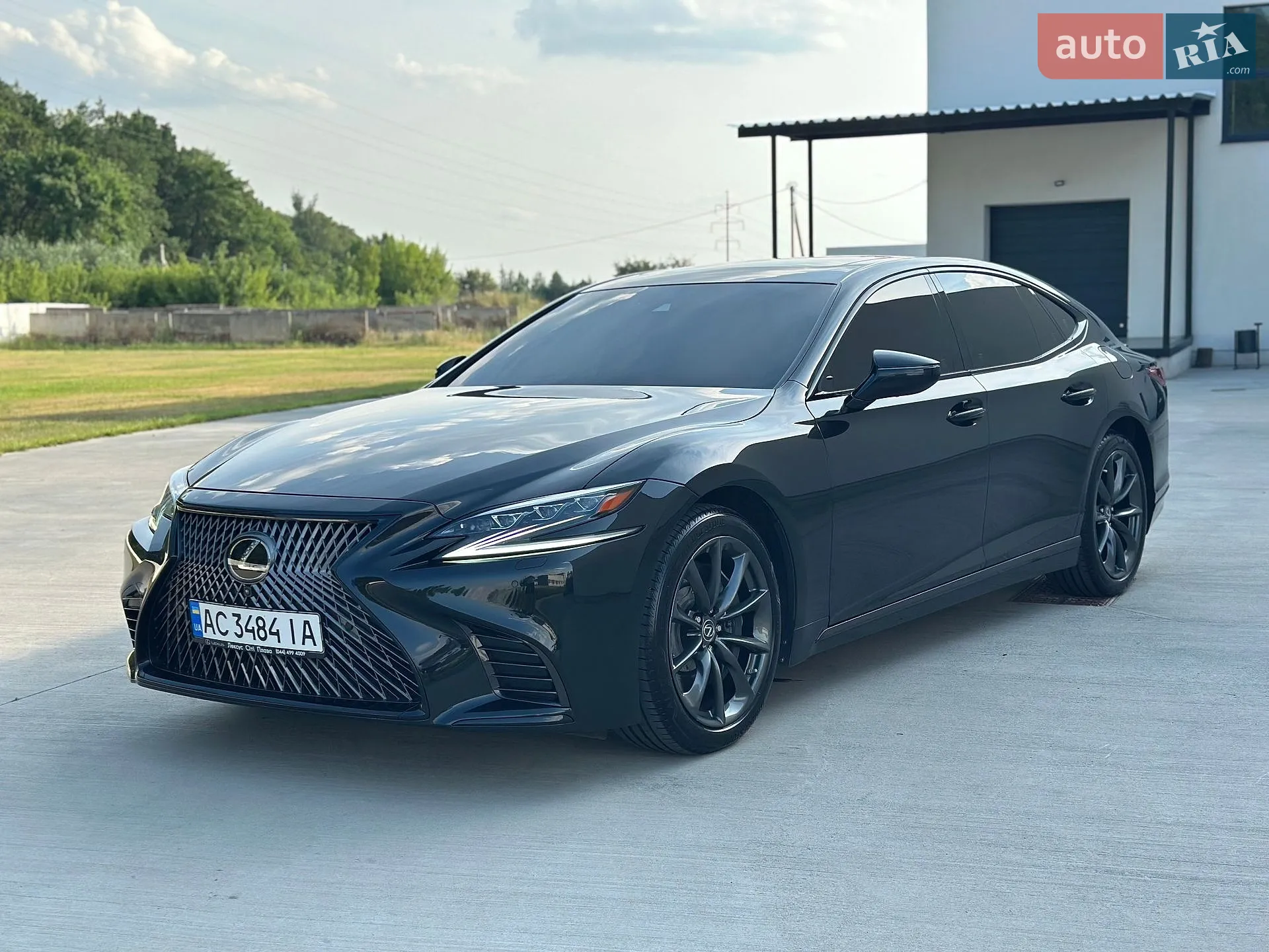 Lexus LS, 2018