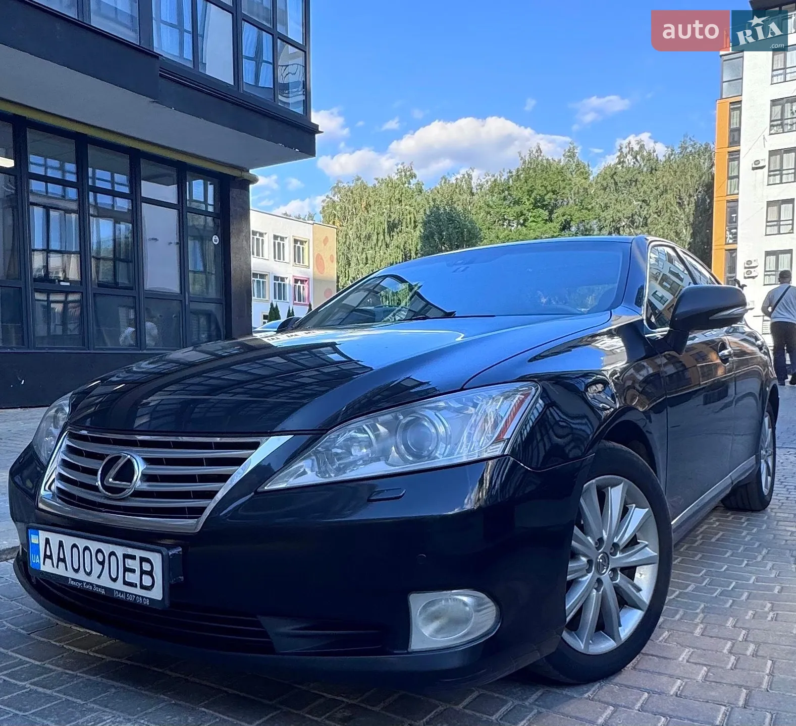 Lexus LS, 2011