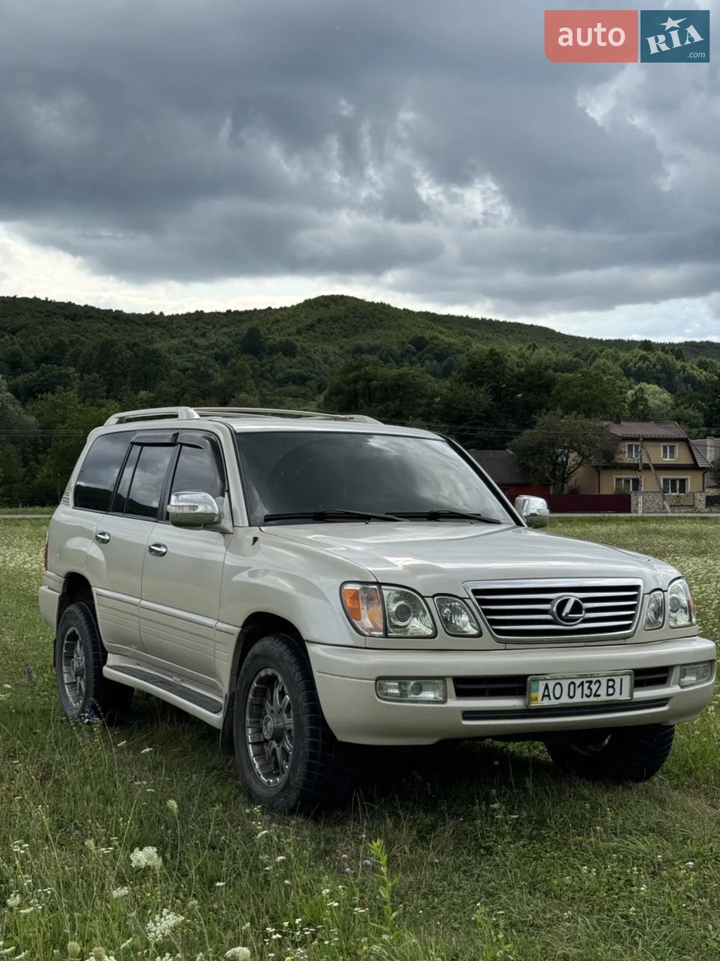 Lexus LX, 2003