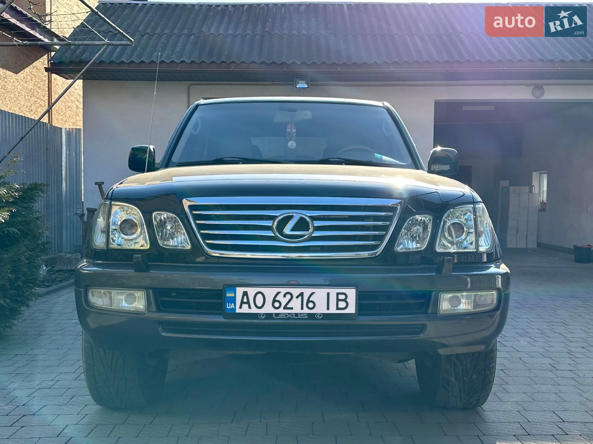 Lexus LX, 2006